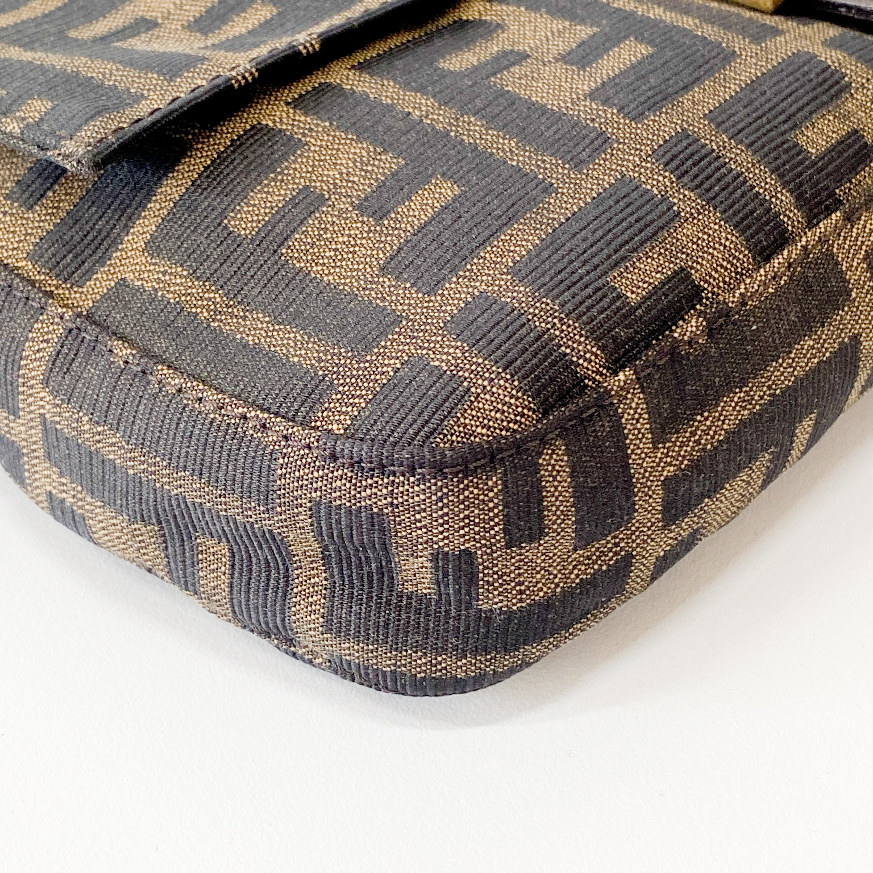 Zucca Brown Coated Canvas Shoulder Bag