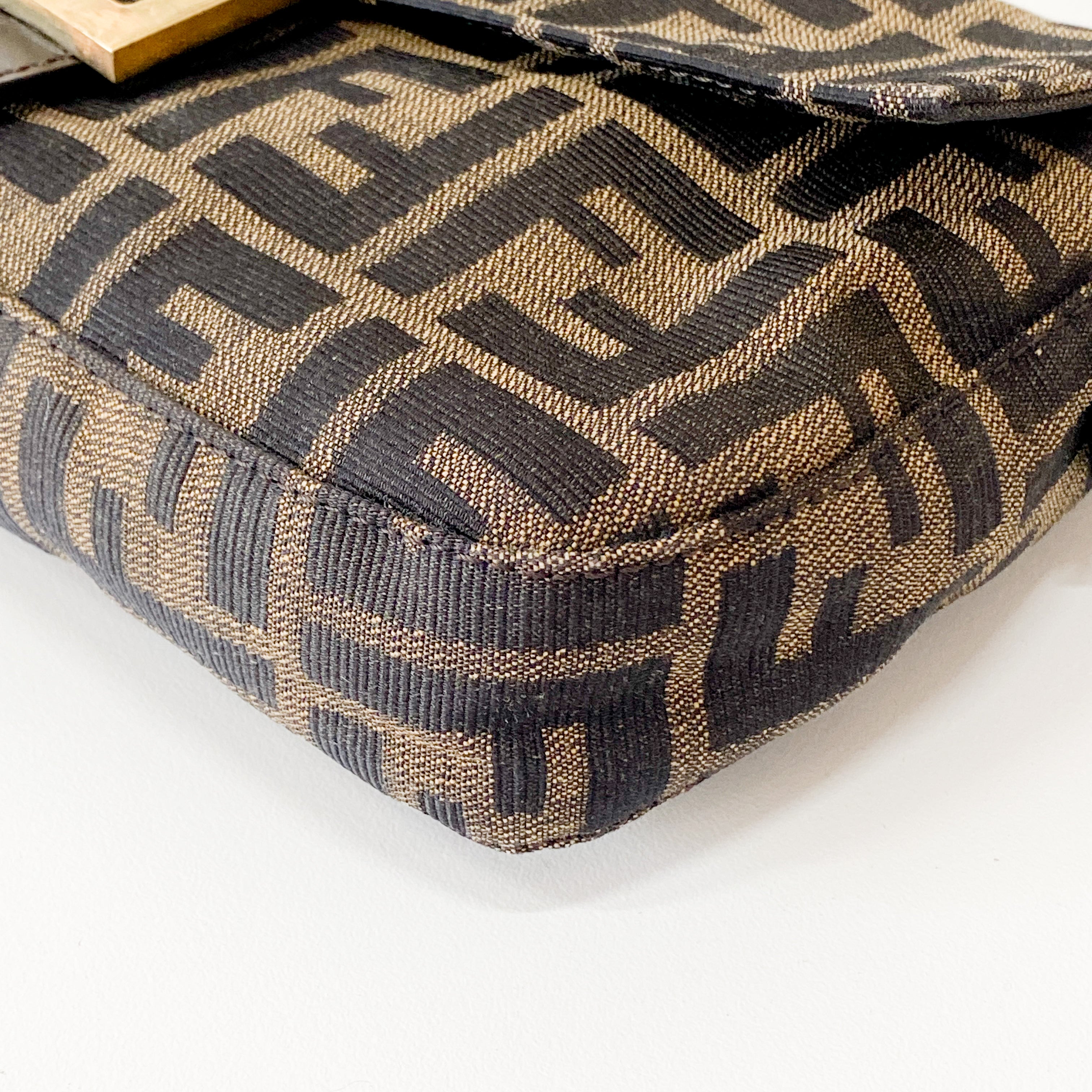 Zucca Brown Coated Canvas Shoulder Bag