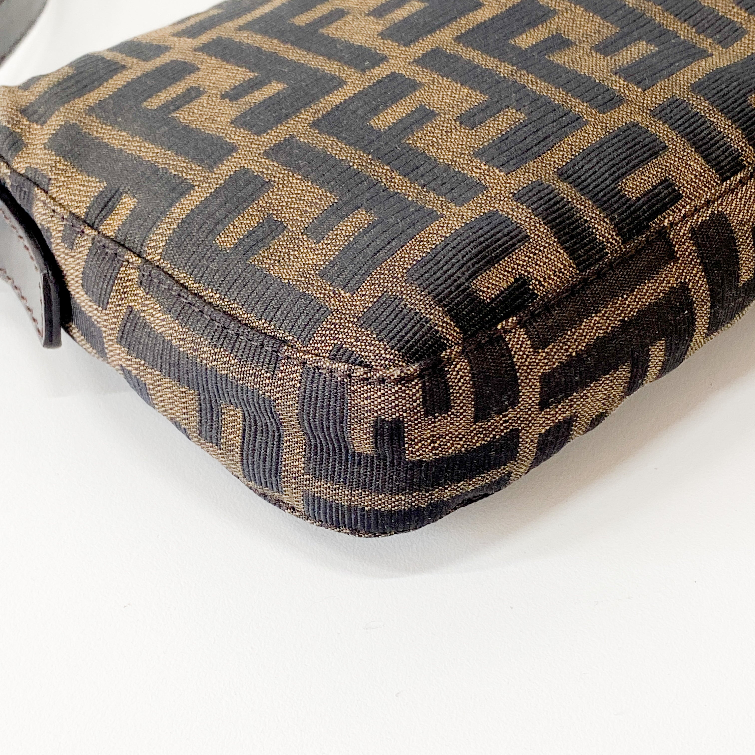 Zucca Brown Coated Canvas Shoulder Bag