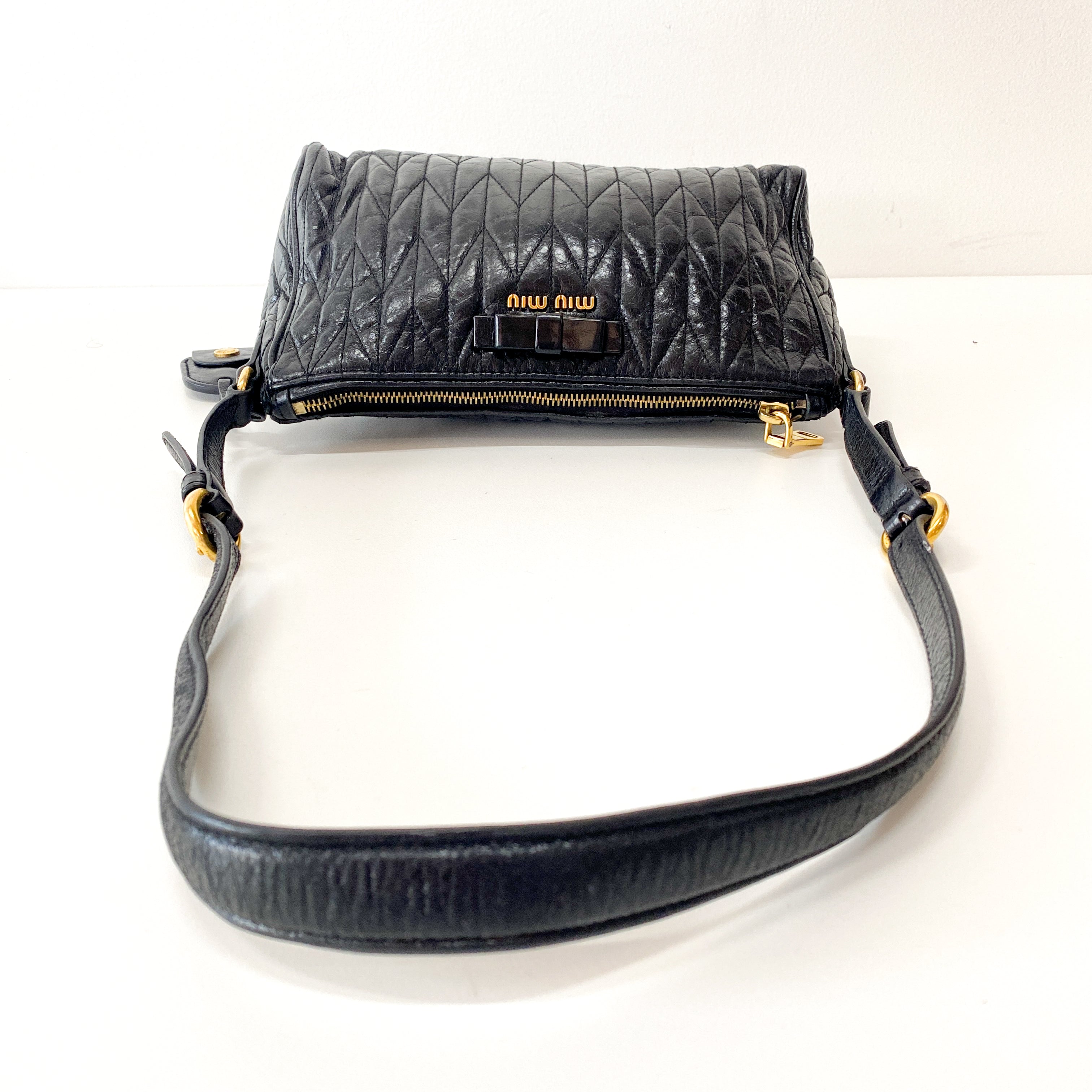 MIU MIU Black Vitello Matelasse Pochette – HIVE PRELOVED