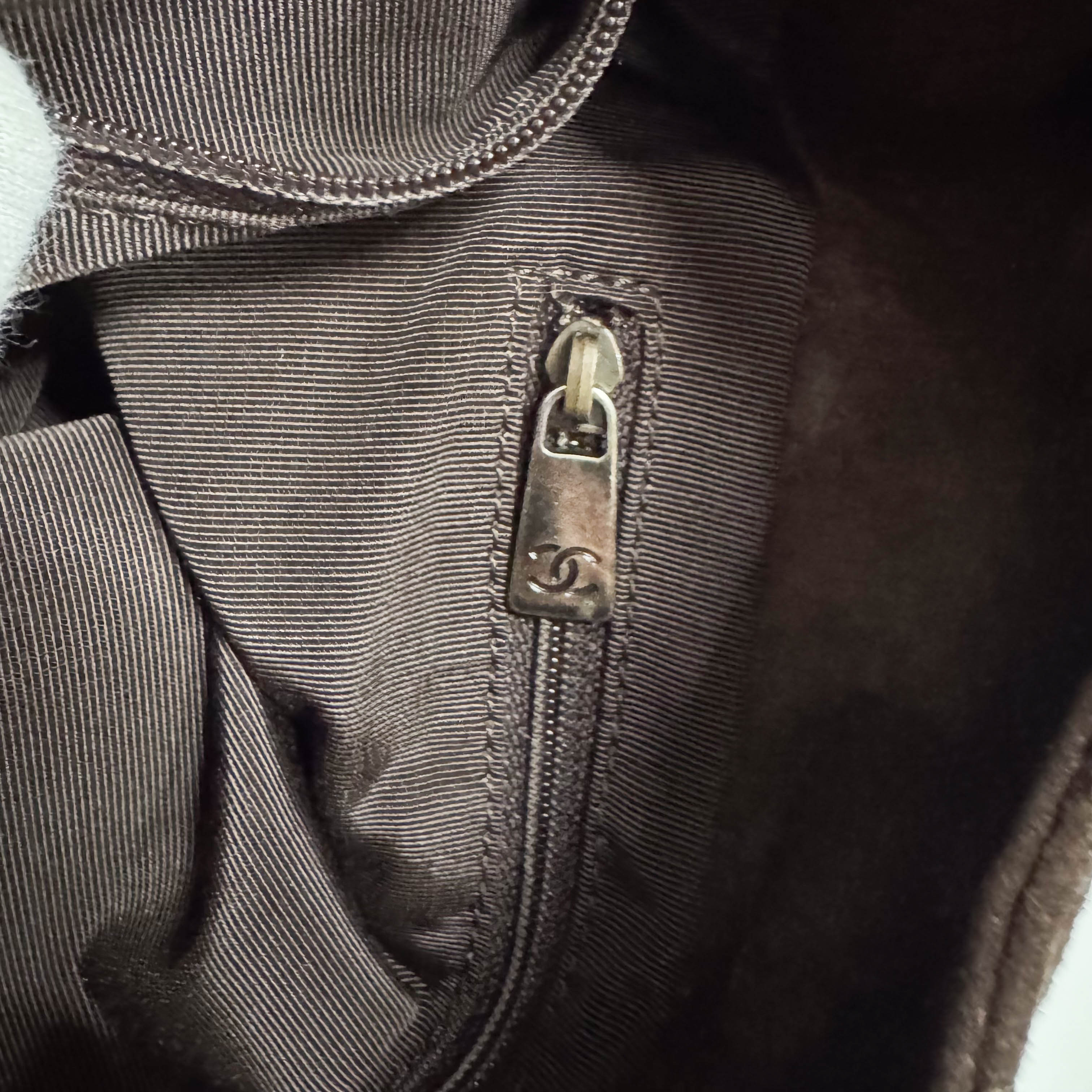 Matelassé Brown Suede Hobo Shoulder Bag