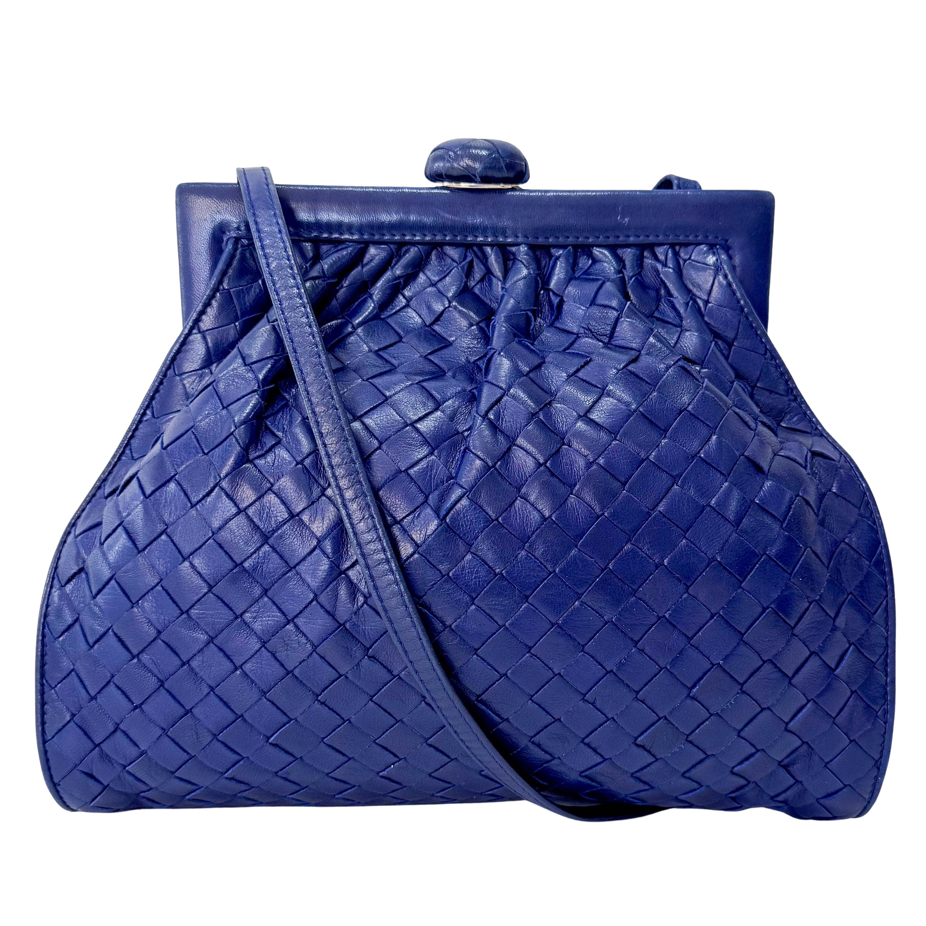 Intrecciato Clasp Purse Shoulder Bag