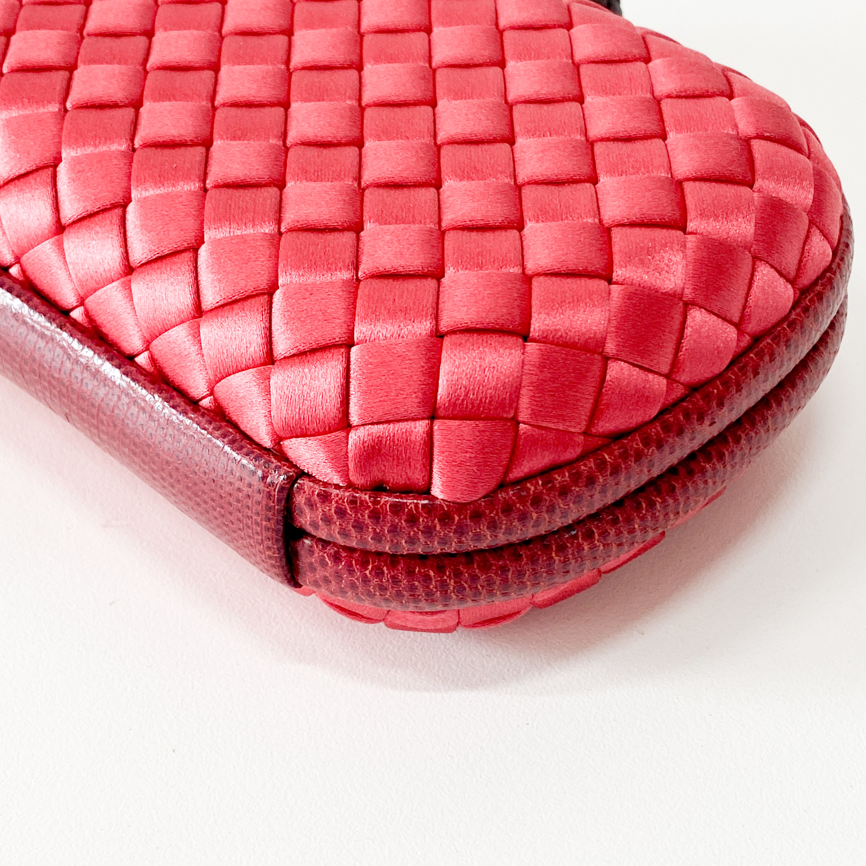 Red Intrecciato Knot Clutch