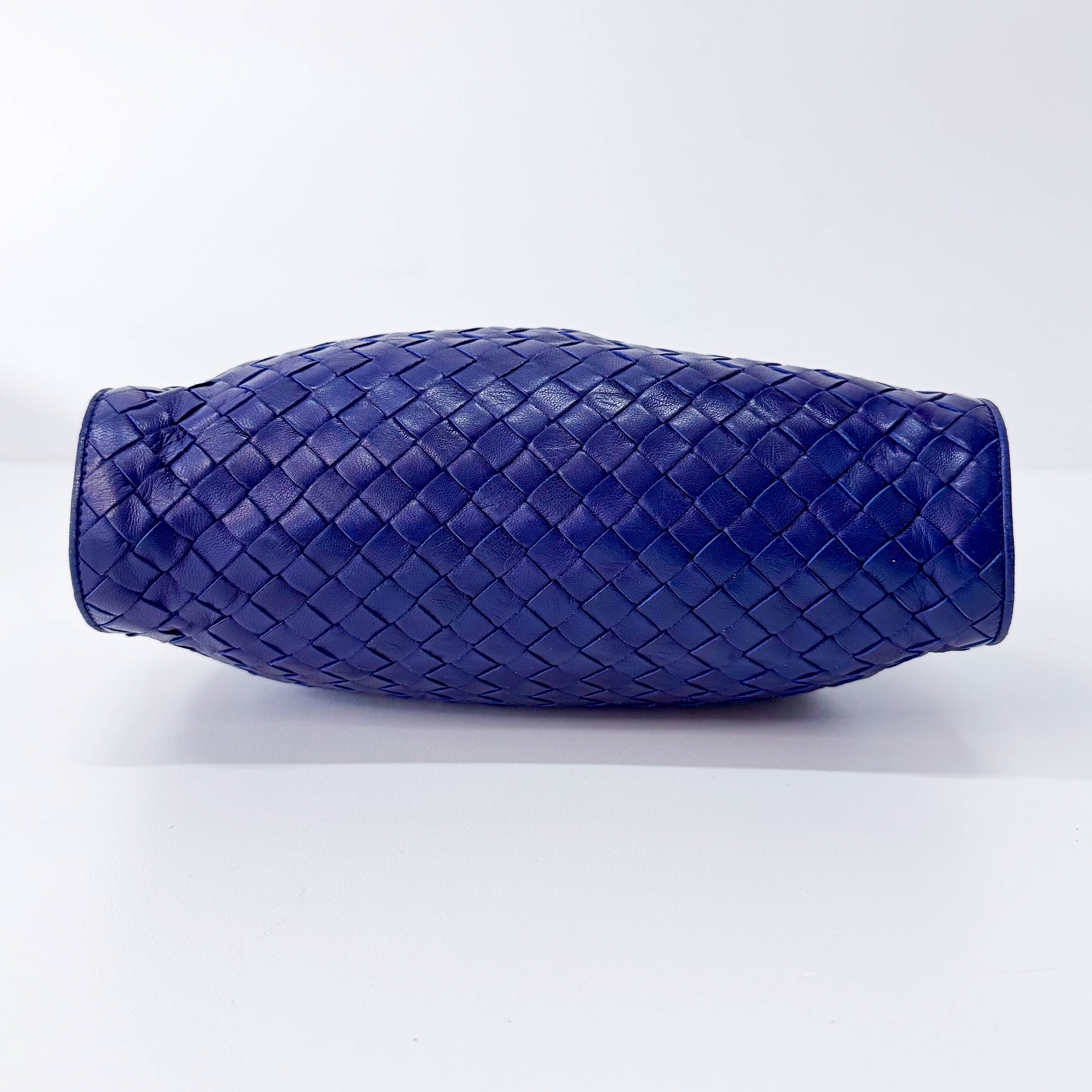 Intrecciato Clasp Purse Shoulder Bag