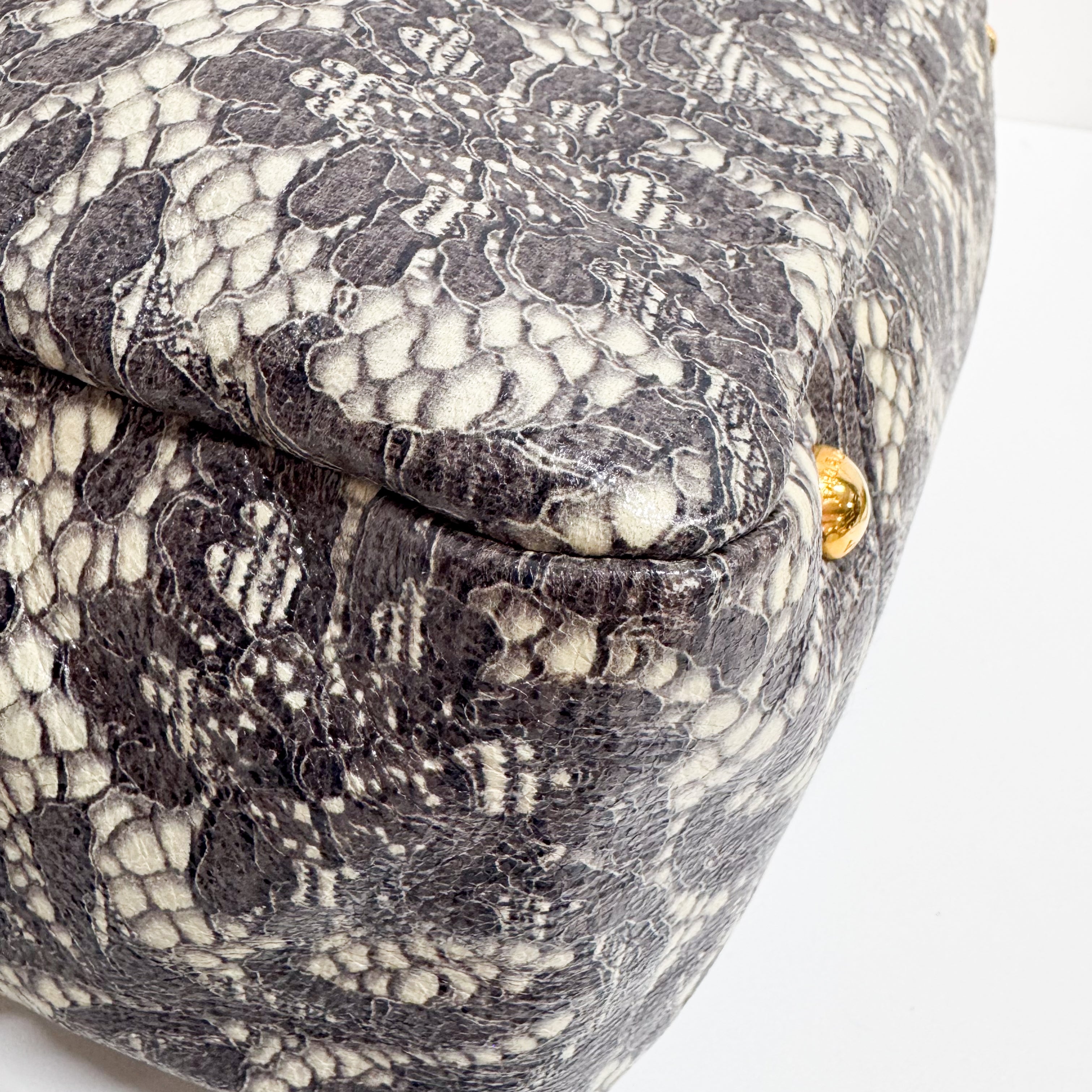 Saffiano Bauletto Grey Lace Leather Unspecified Hand Bag