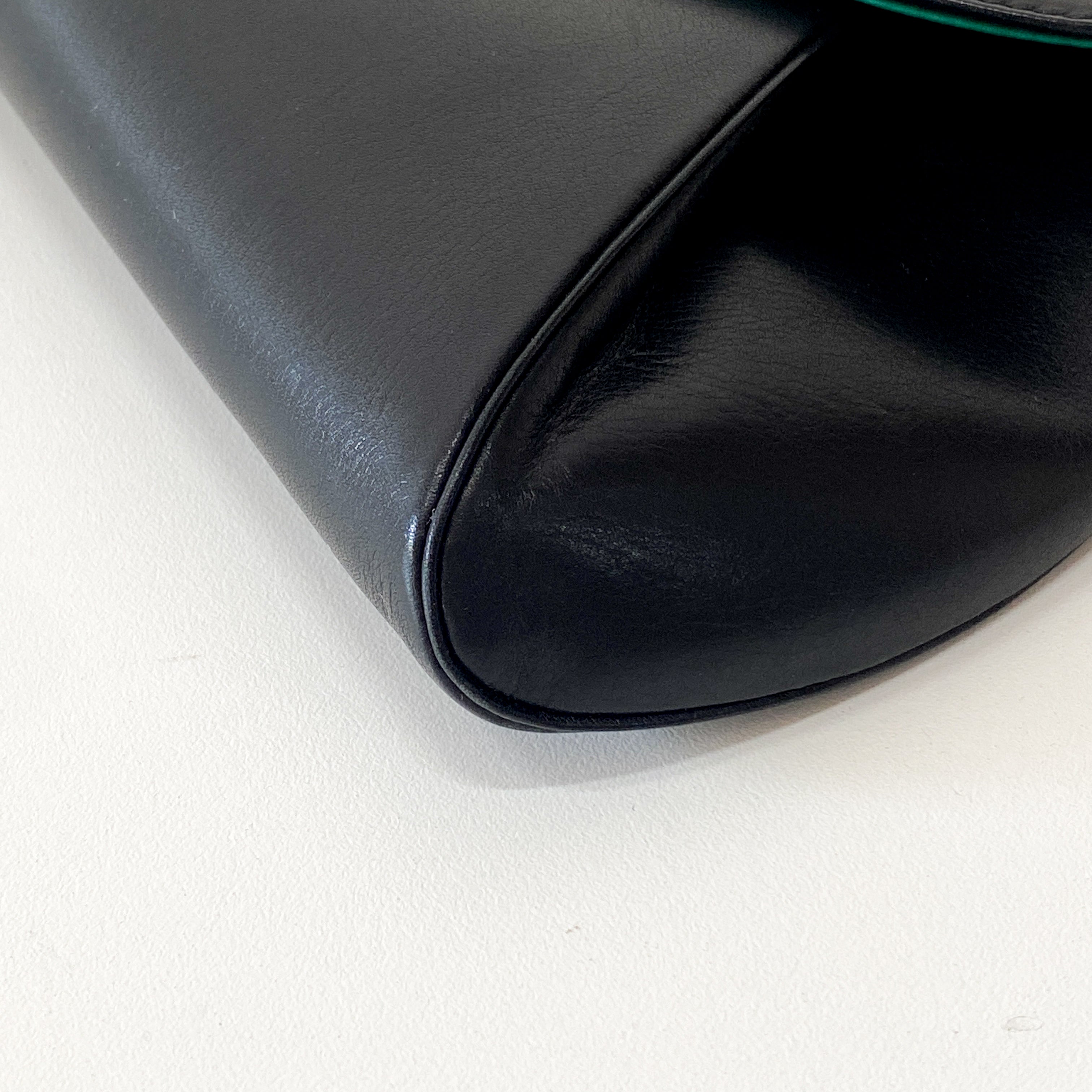 Black Panthere Clutch with Emerald Lining