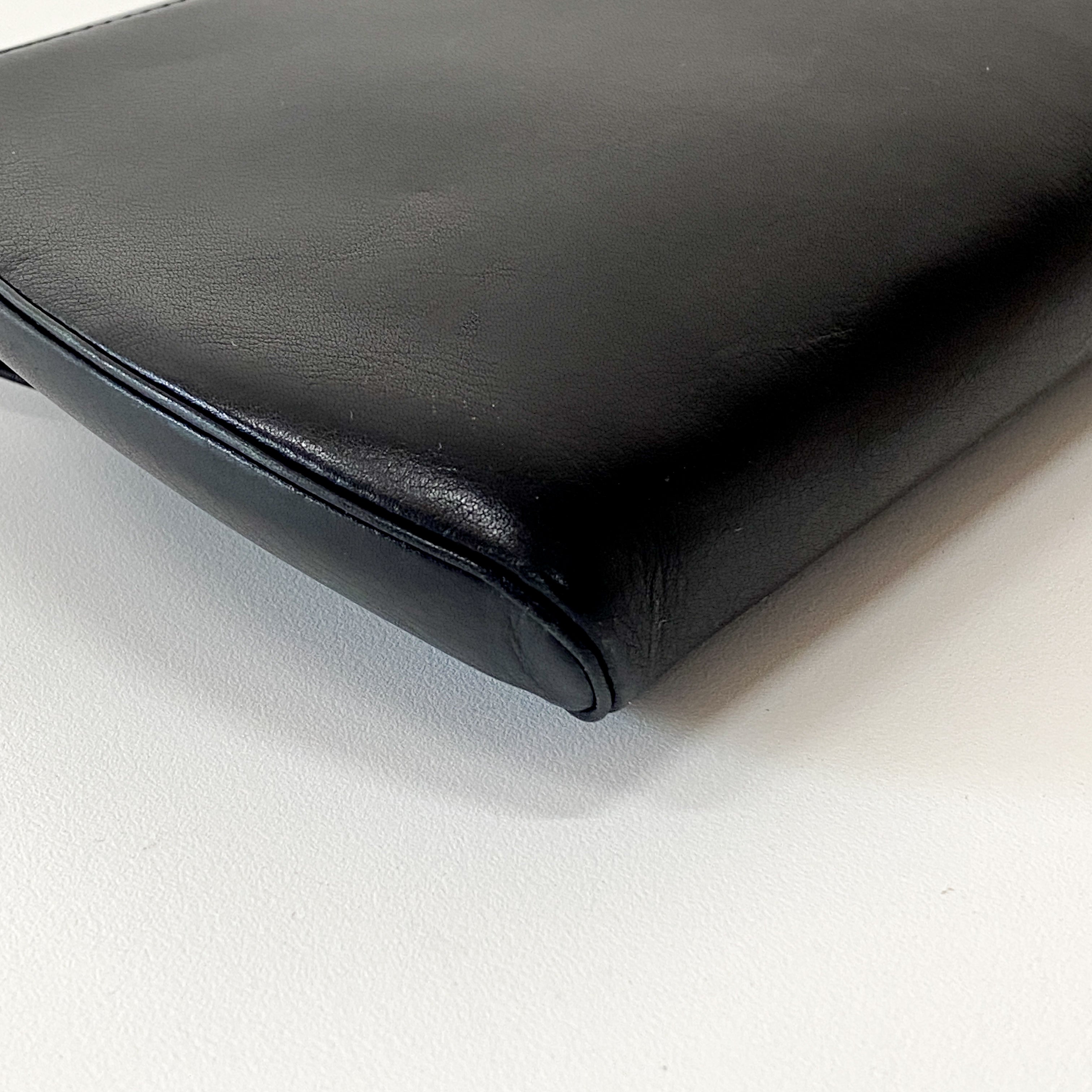 Black Panthere Clutch with Emerald Lining