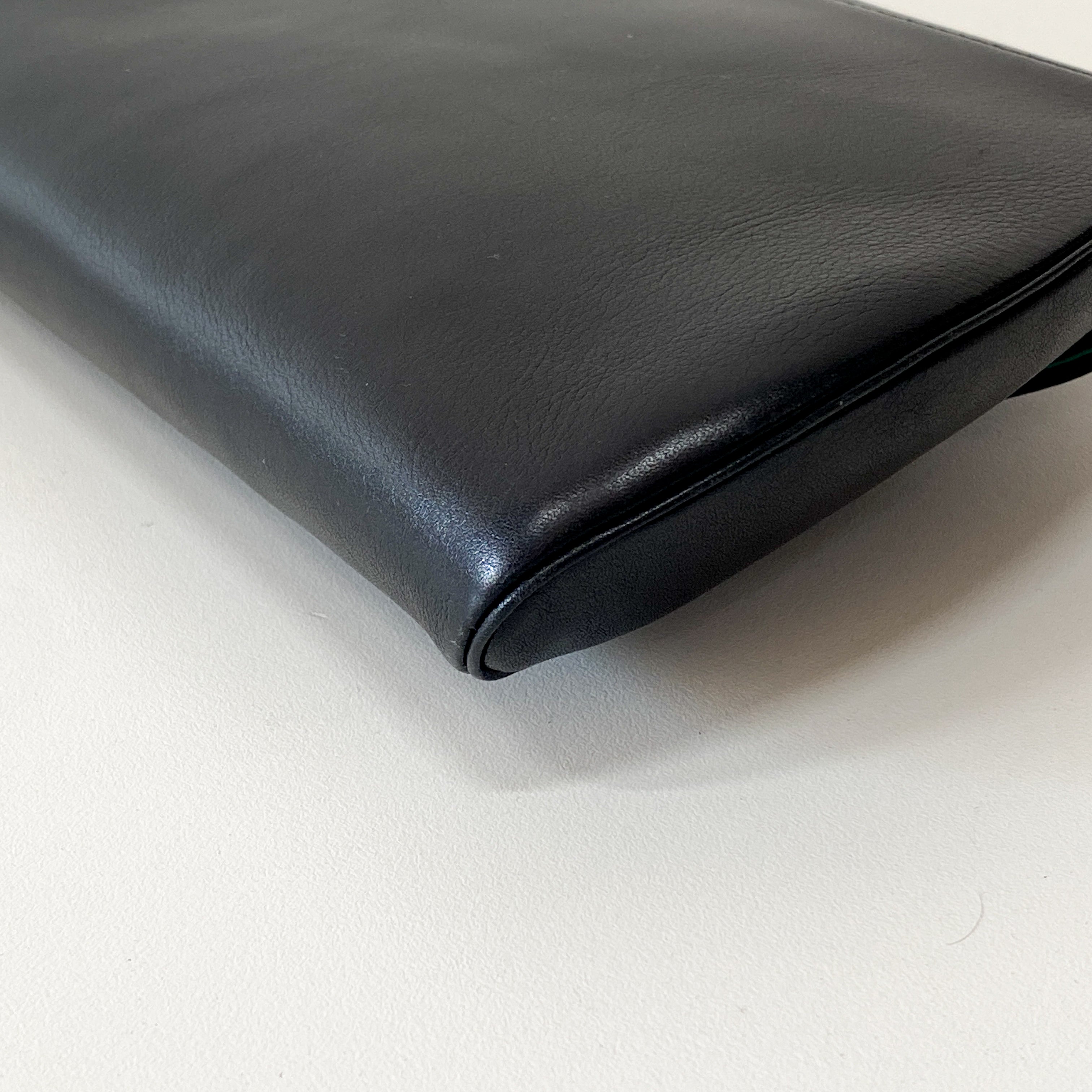 Black Panthere Clutch with Emerald Lining