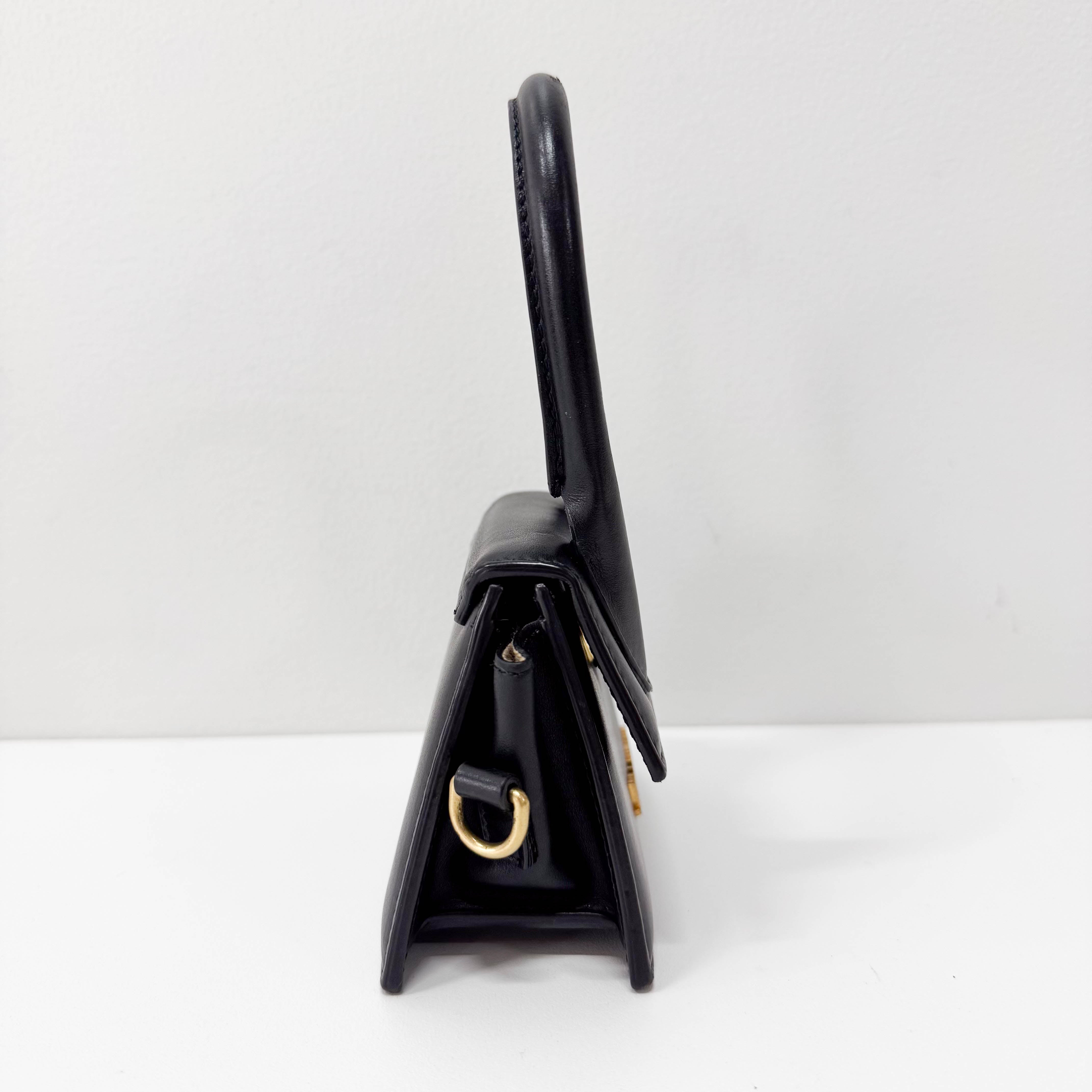 Le Chiquito Moyen Black Leather Mini Shoulder Bag