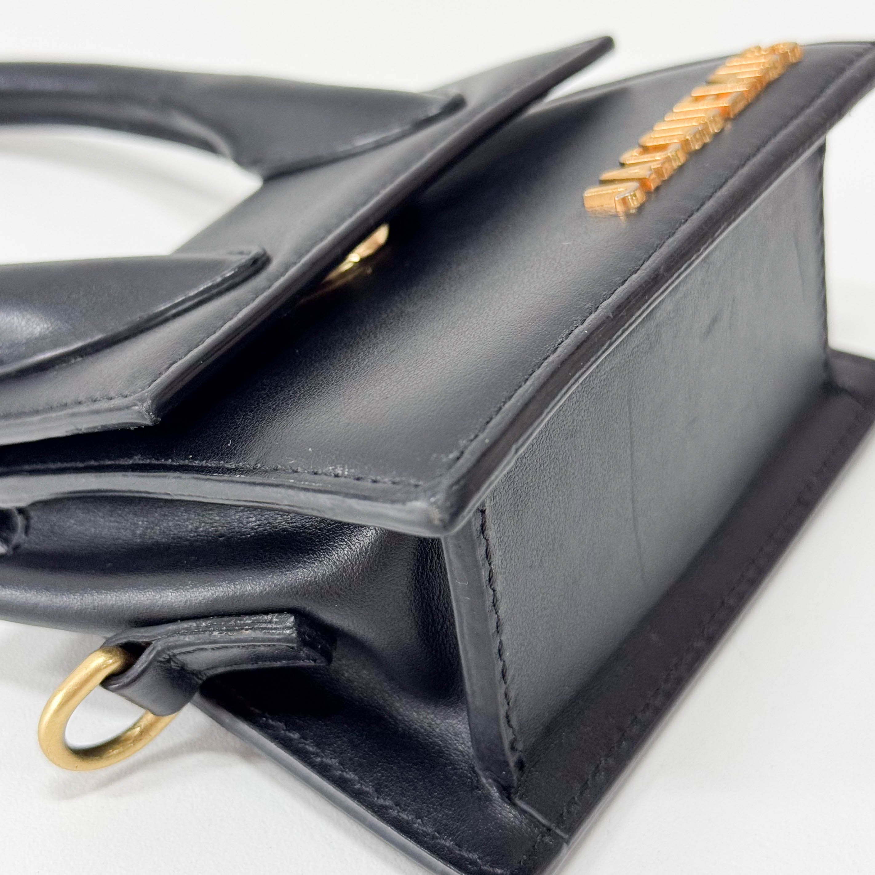 Le Chiquito Moyen Black Leather Mini Shoulder Bag