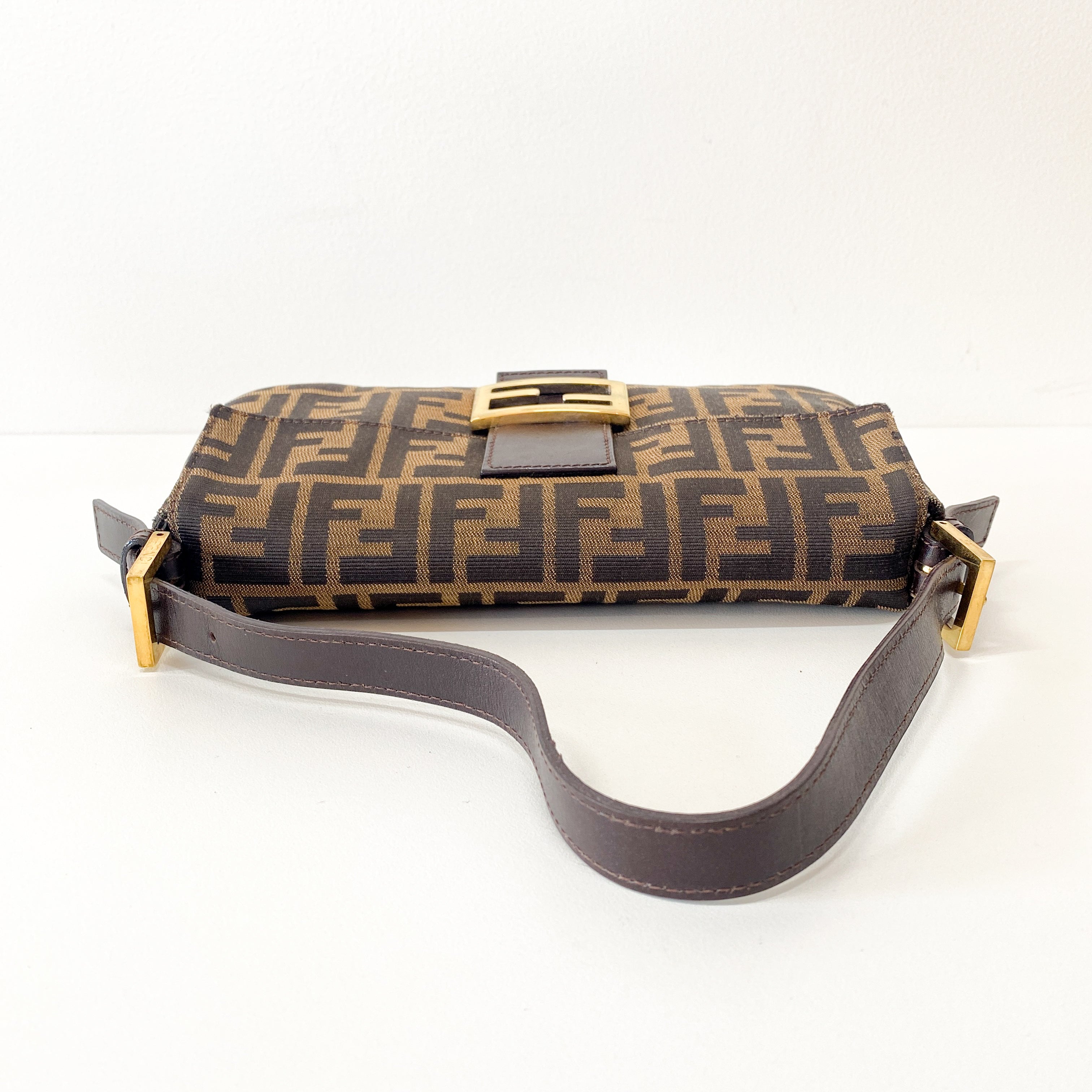 Zucca Brown Coated Canvas Shoulder Bag