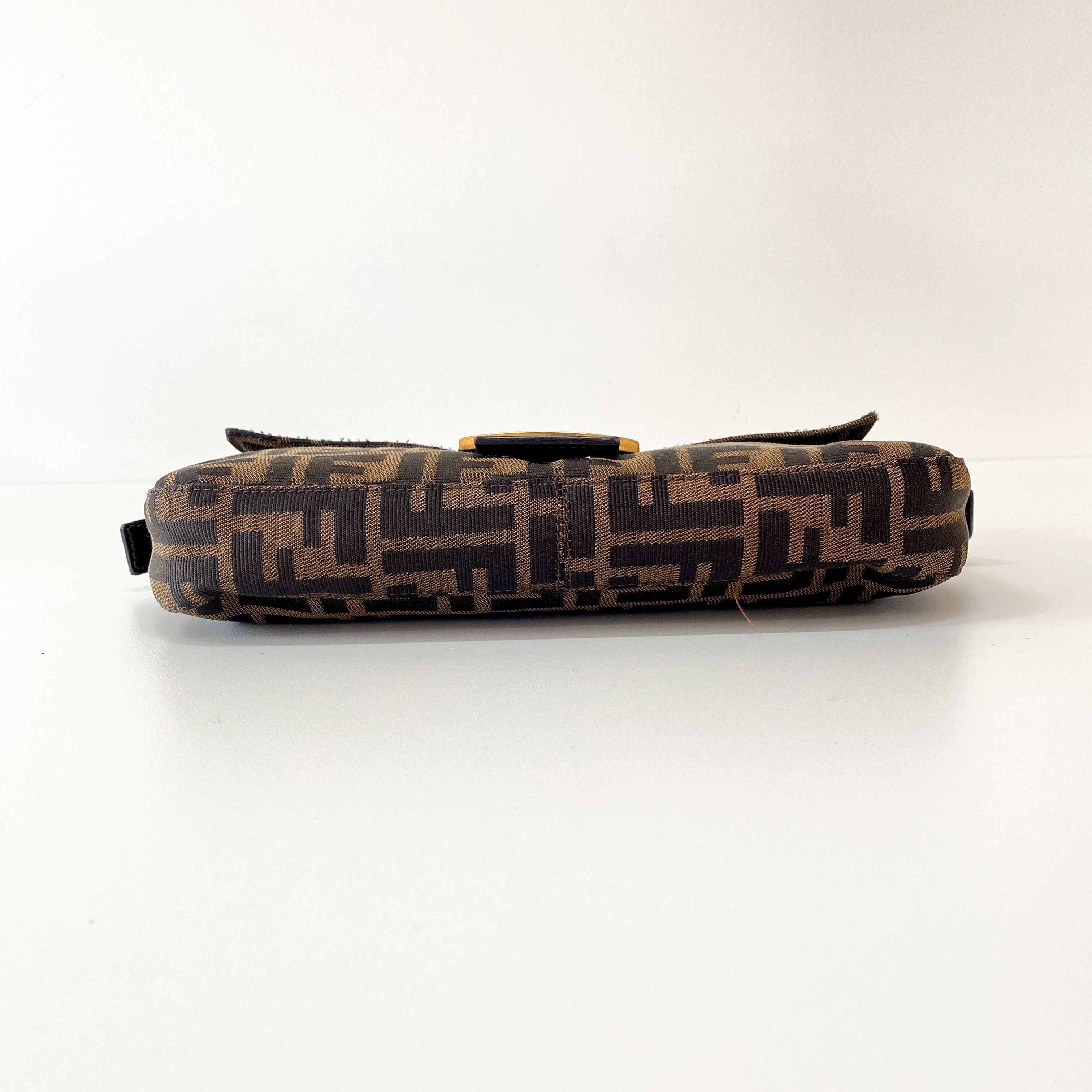 Zucca Brown Coated Canvas Shoulder Bag