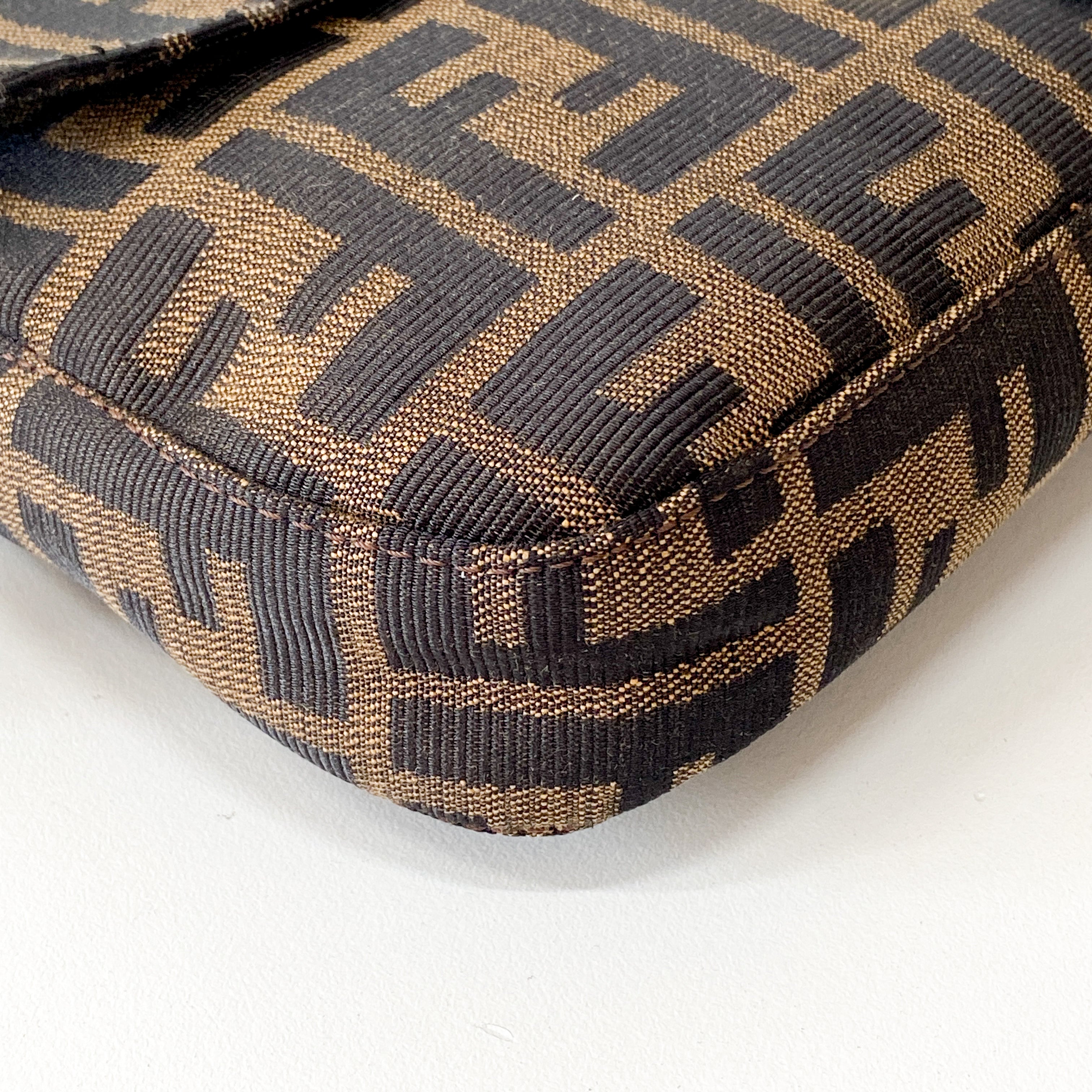 Zucca Brown Coated Canvas Shoulder Bag