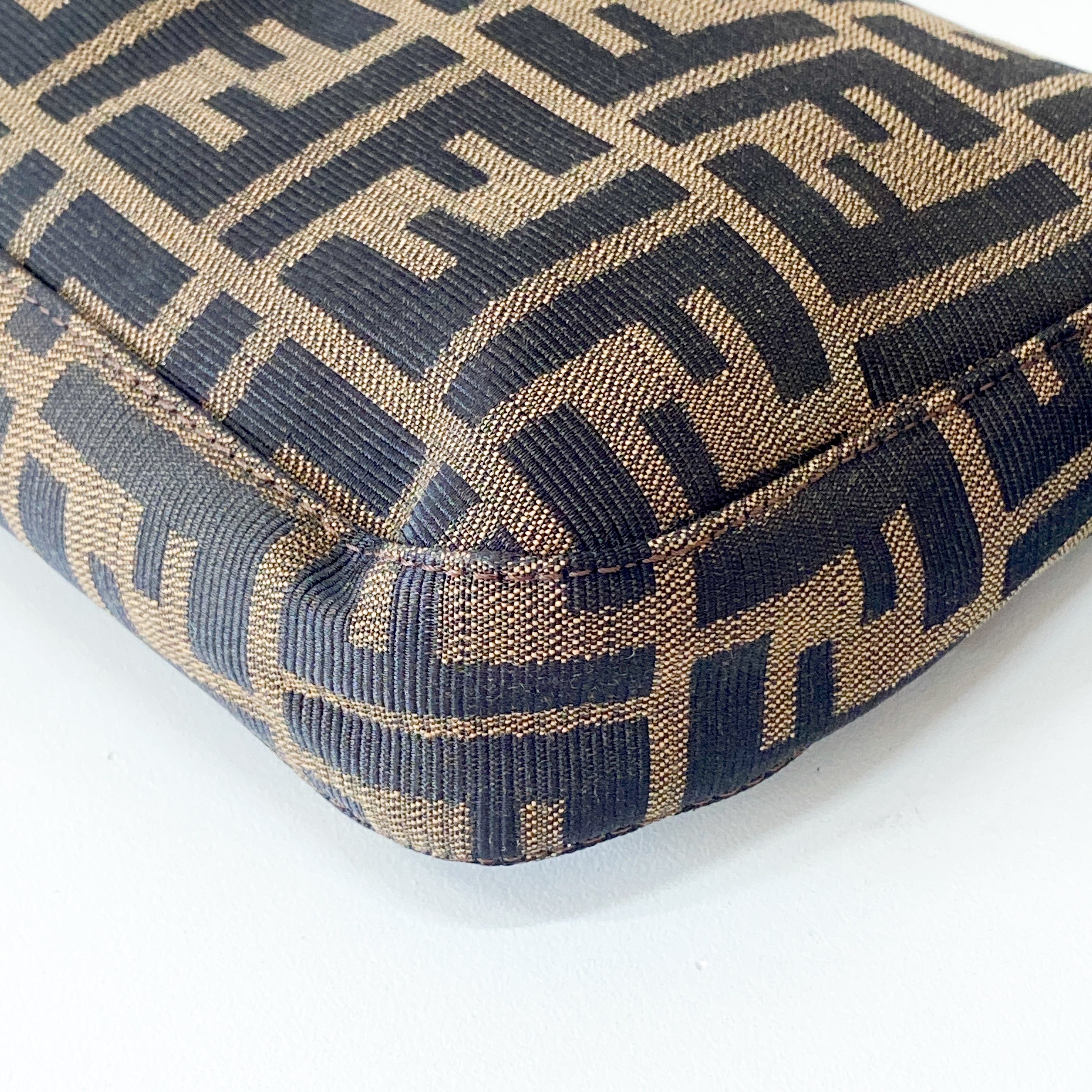 Zucca Brown Coated Canvas Shoulder Bag