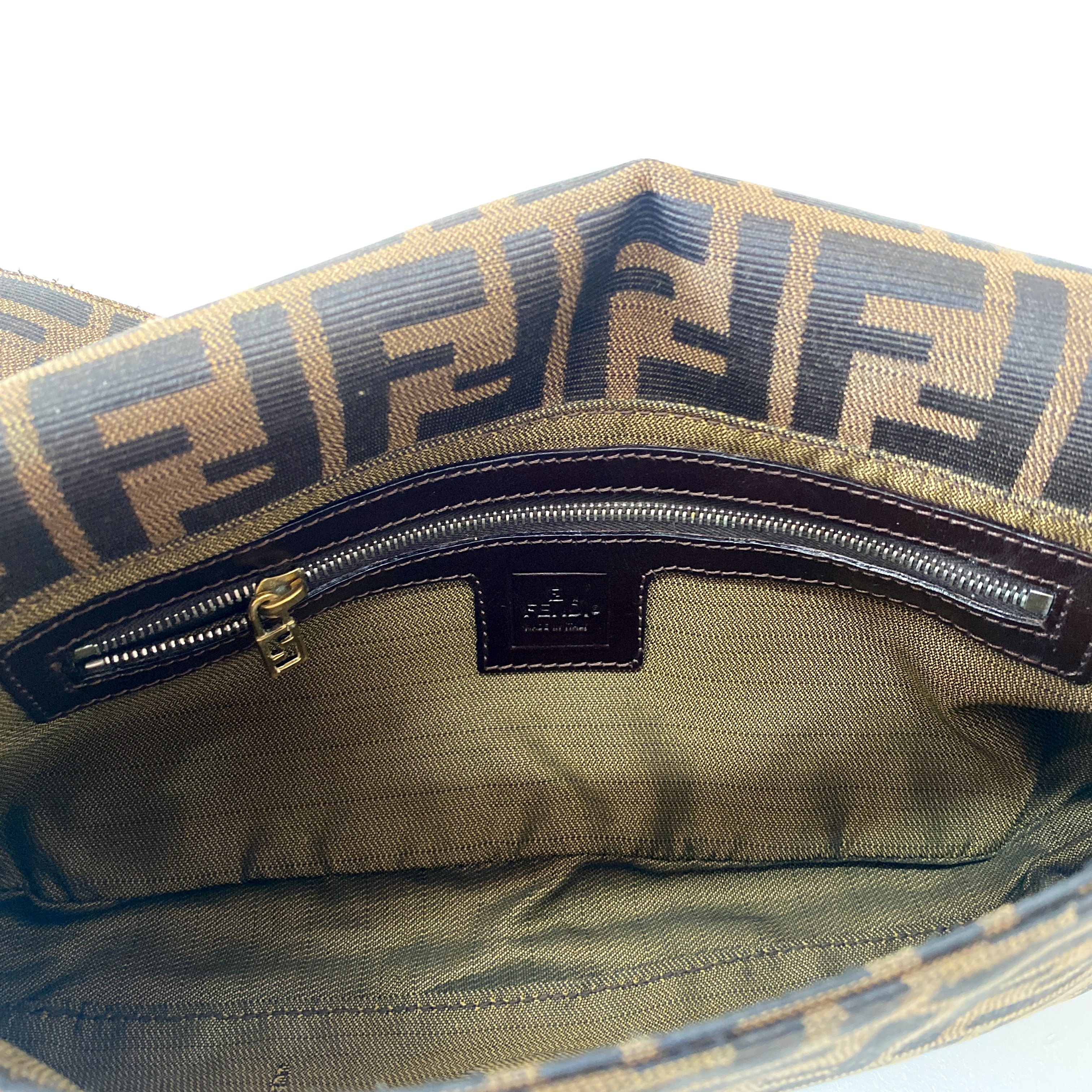 Zucca Brown Coated Canvas Shoulder Bag