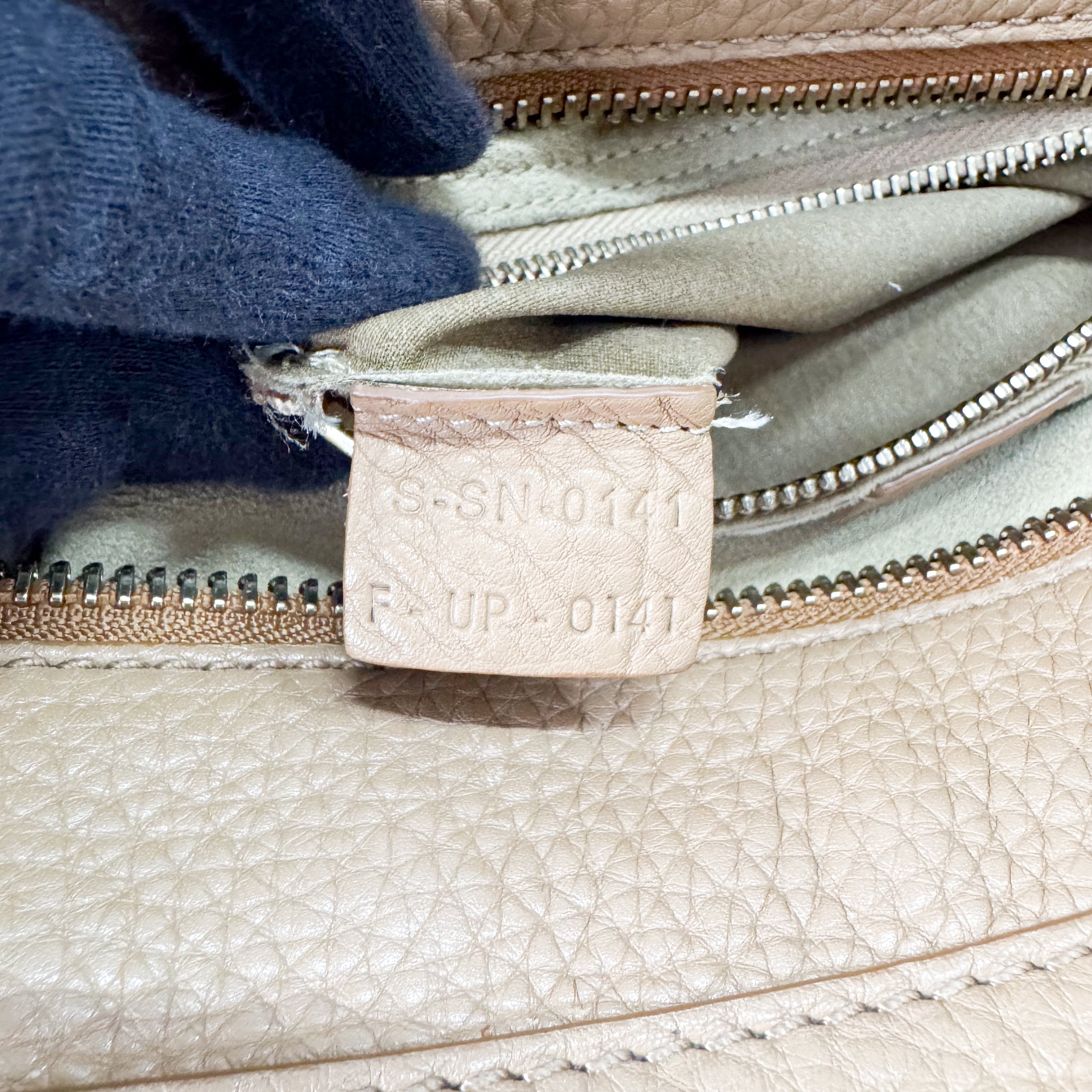 Luggage Micro Beige Leather Handbag