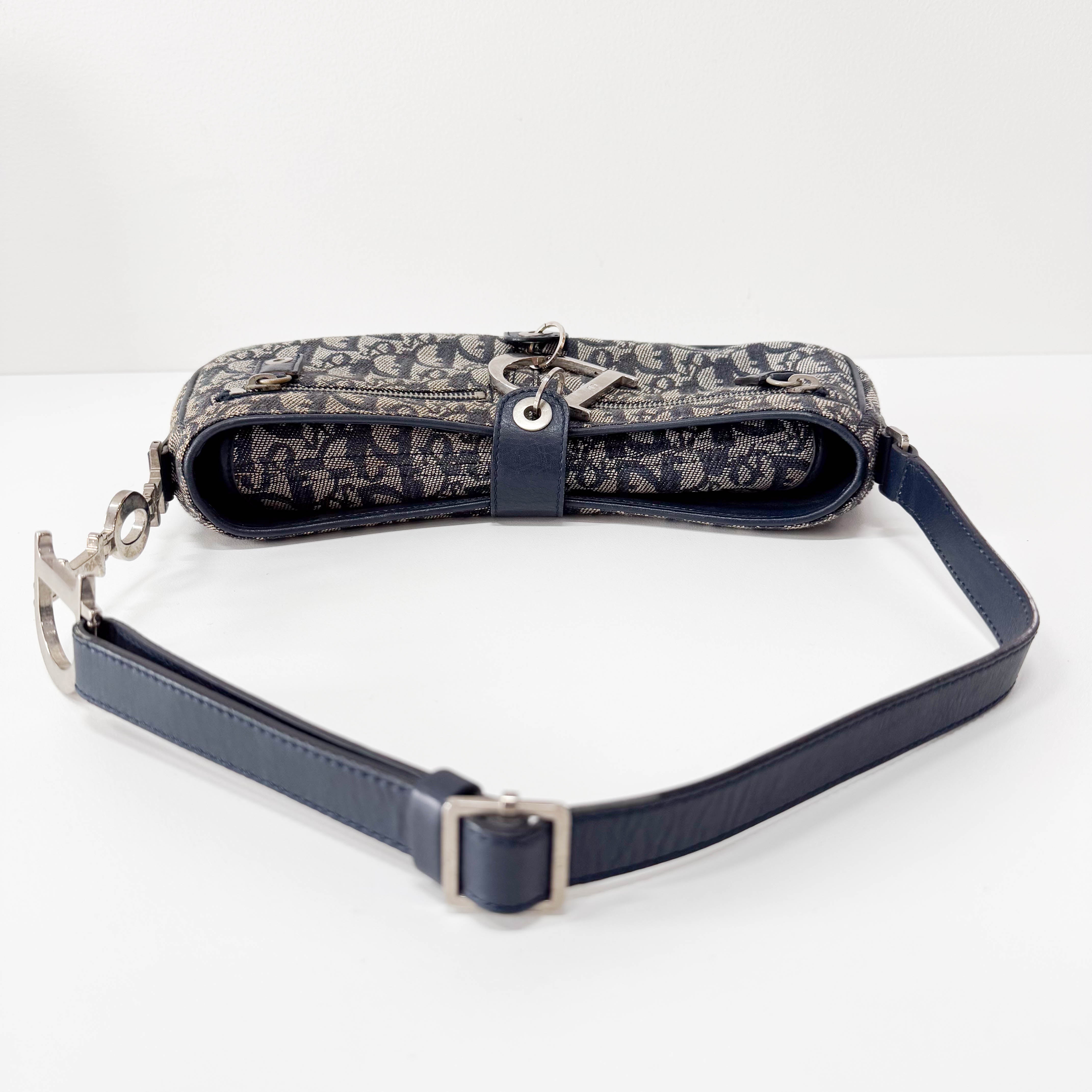 Trotter Navy Canvas Shoulder Bag