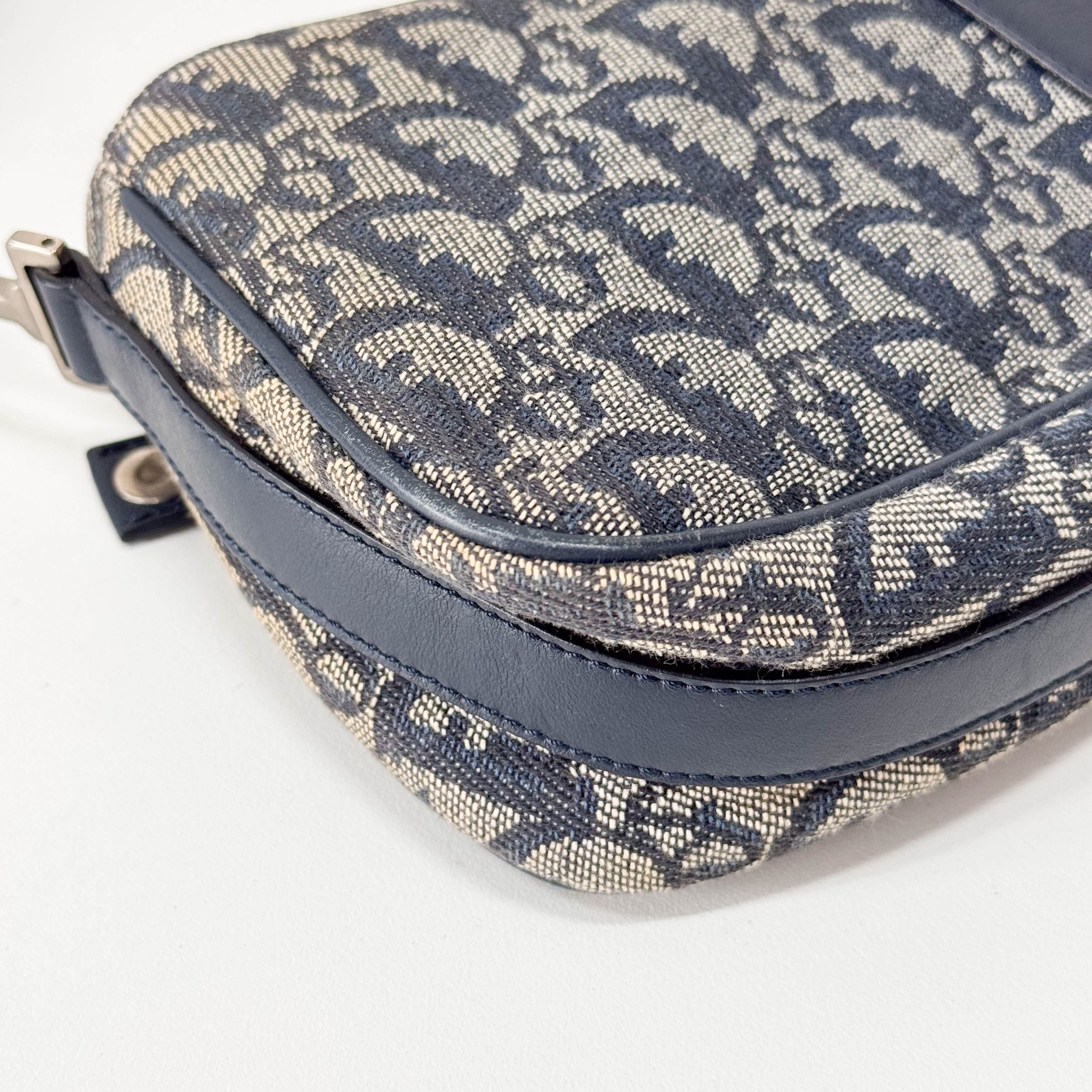 Trotter Navy Canvas Shoulder Bag