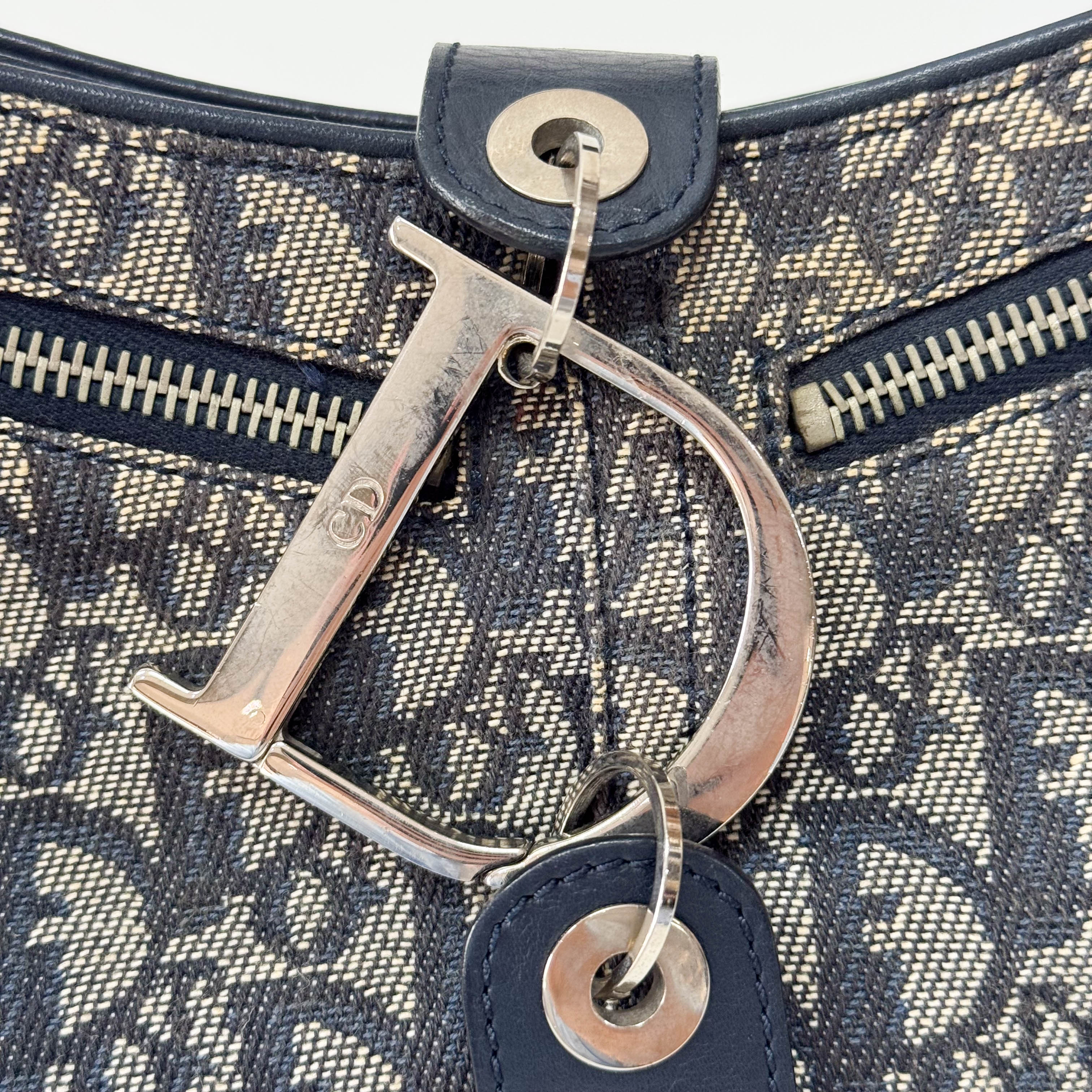 Trotter Navy Canvas Shoulder Bag