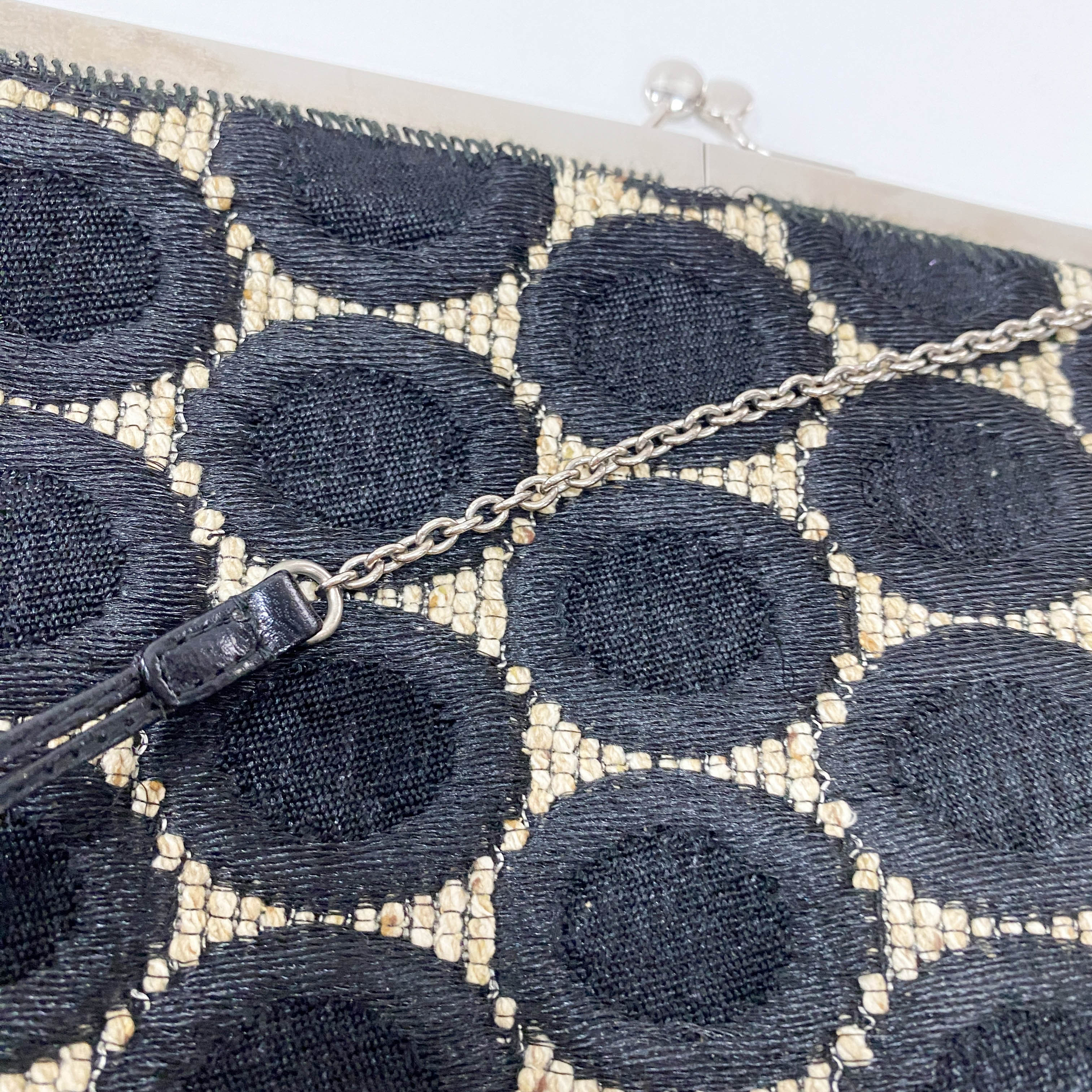 Circle Print Chain Shoulder Bag