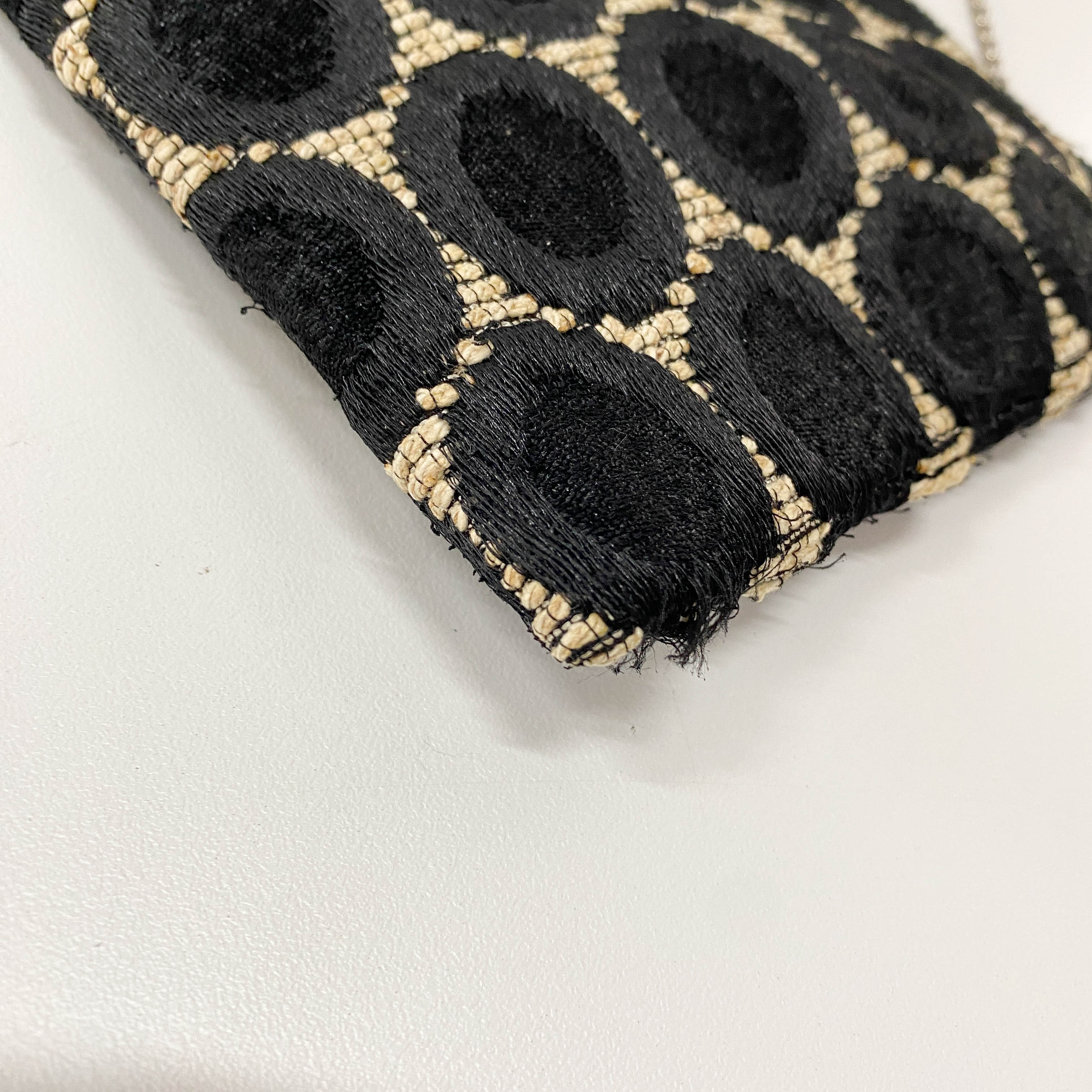 Circle Print Chain Shoulder Bag