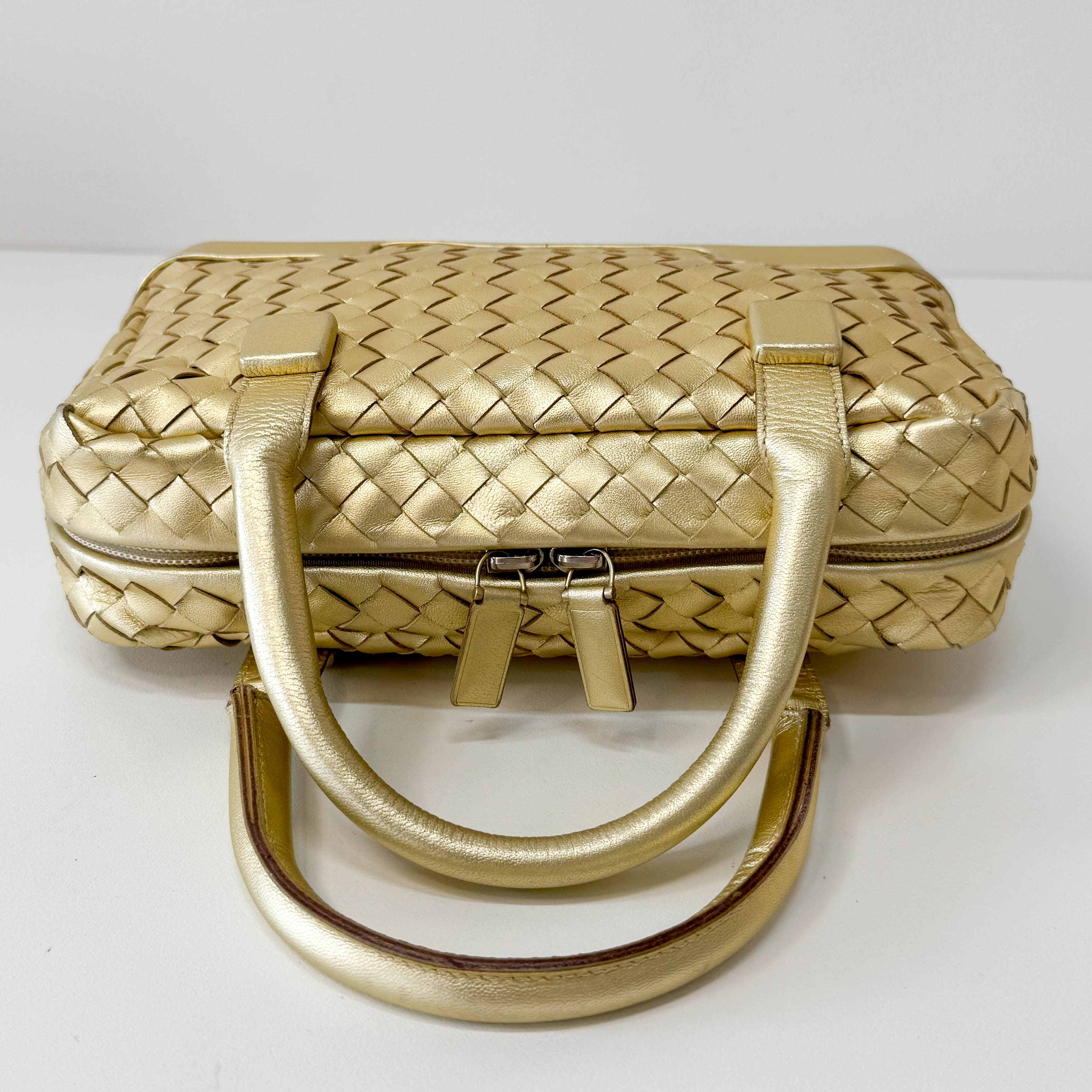 Small Golden Intrecciato Leather Handle bag