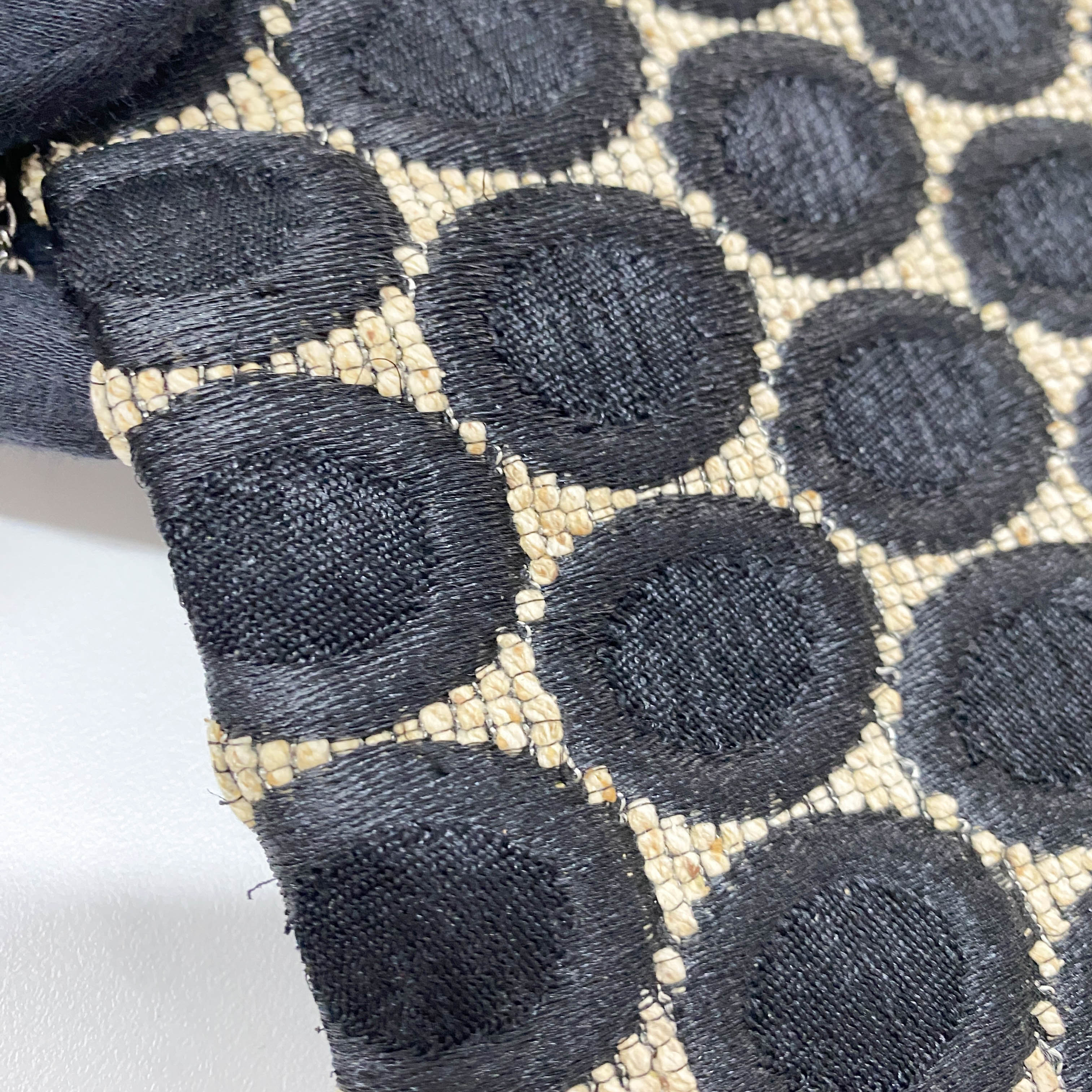 Circle Print Chain Shoulder Bag