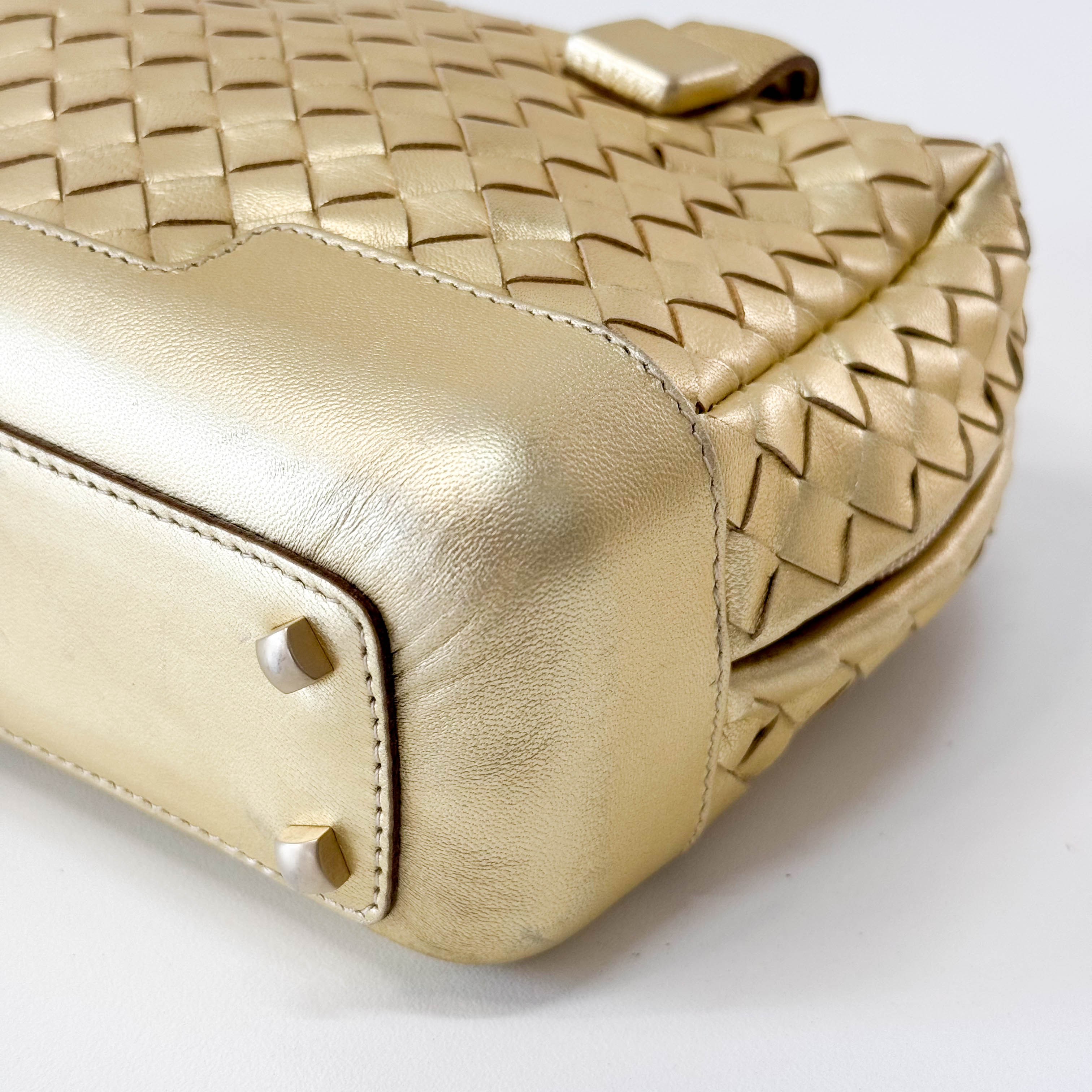 Small Golden Intrecciato Leather Handle bag