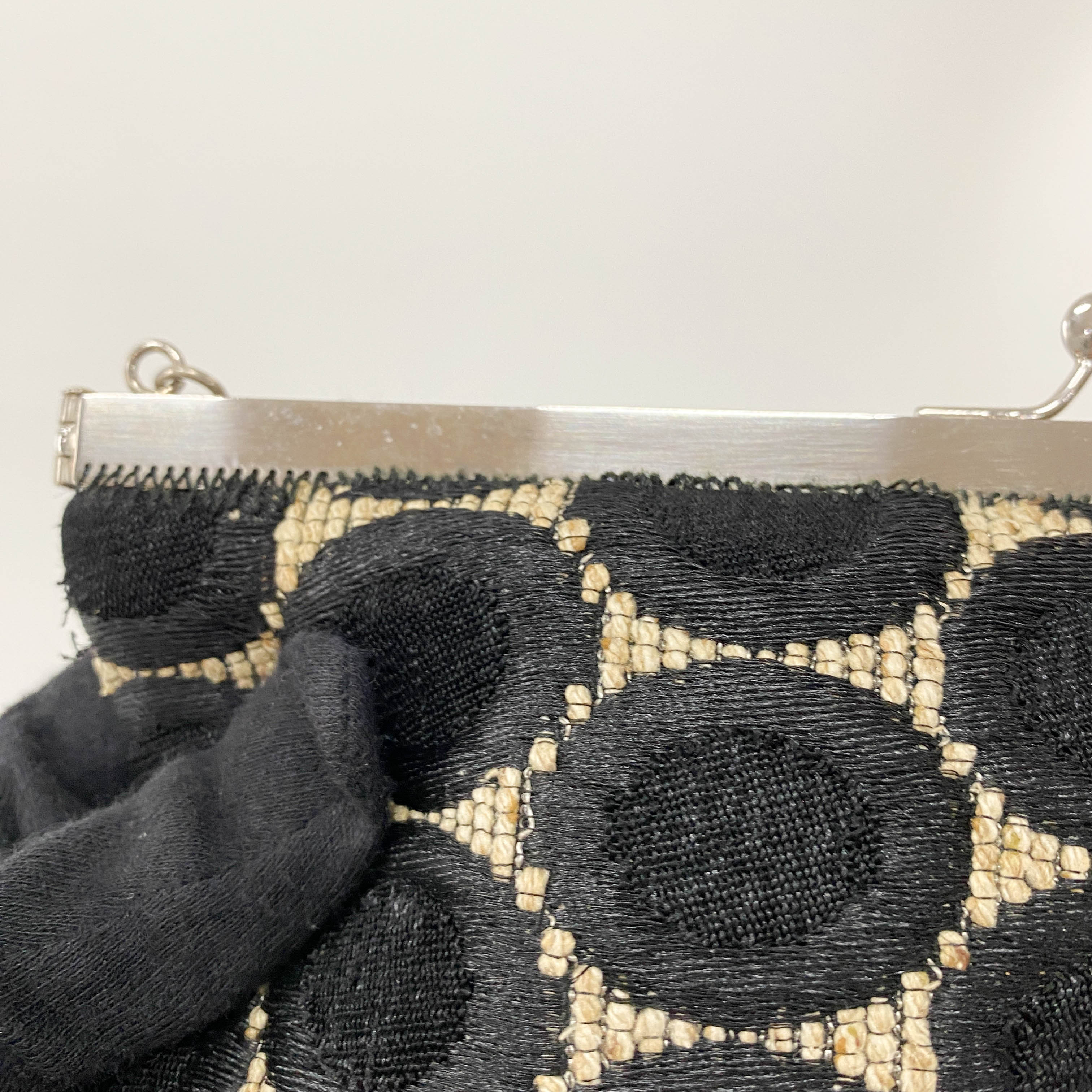 Circle Print Chain Shoulder Bag