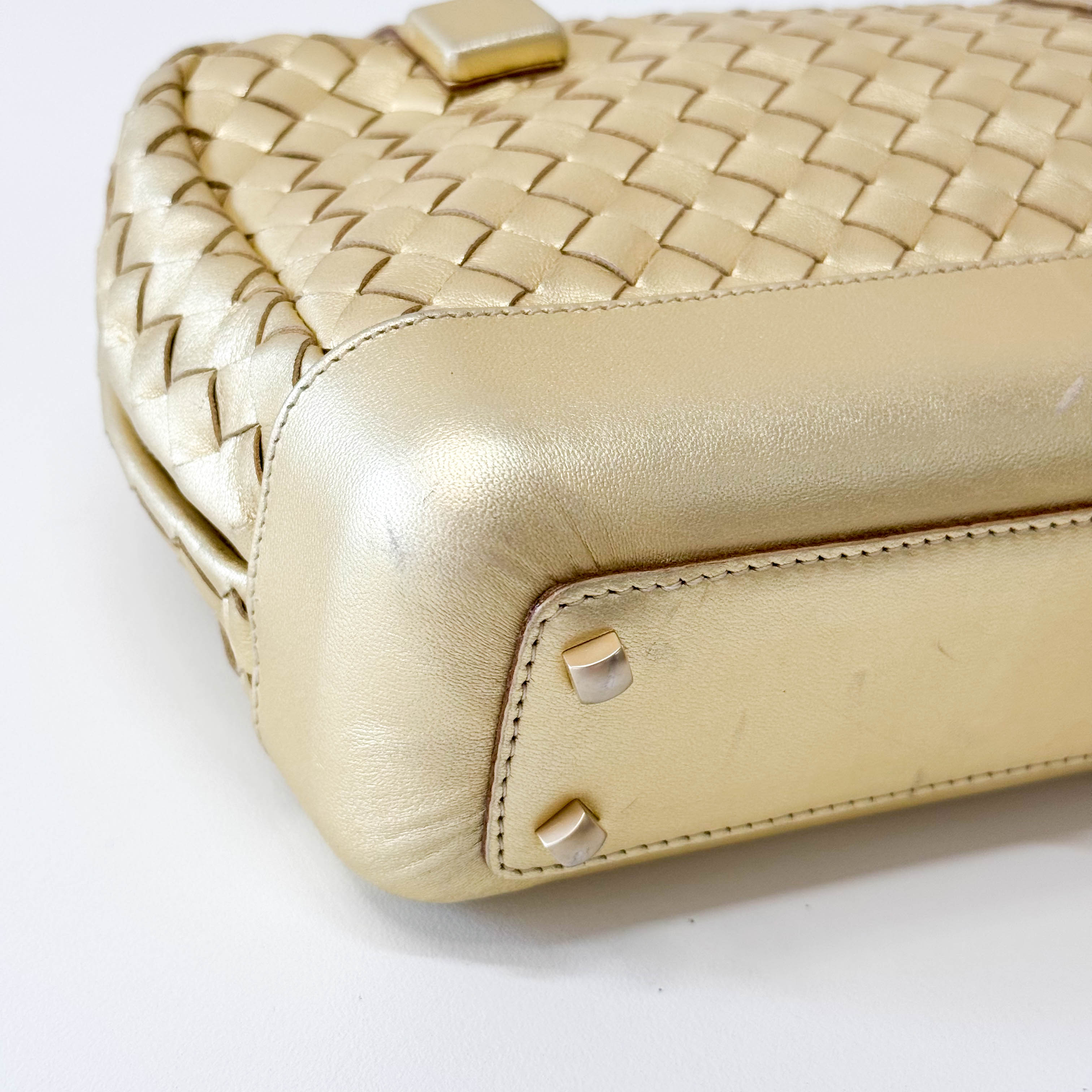 Small Golden Intrecciato Leather Handle bag