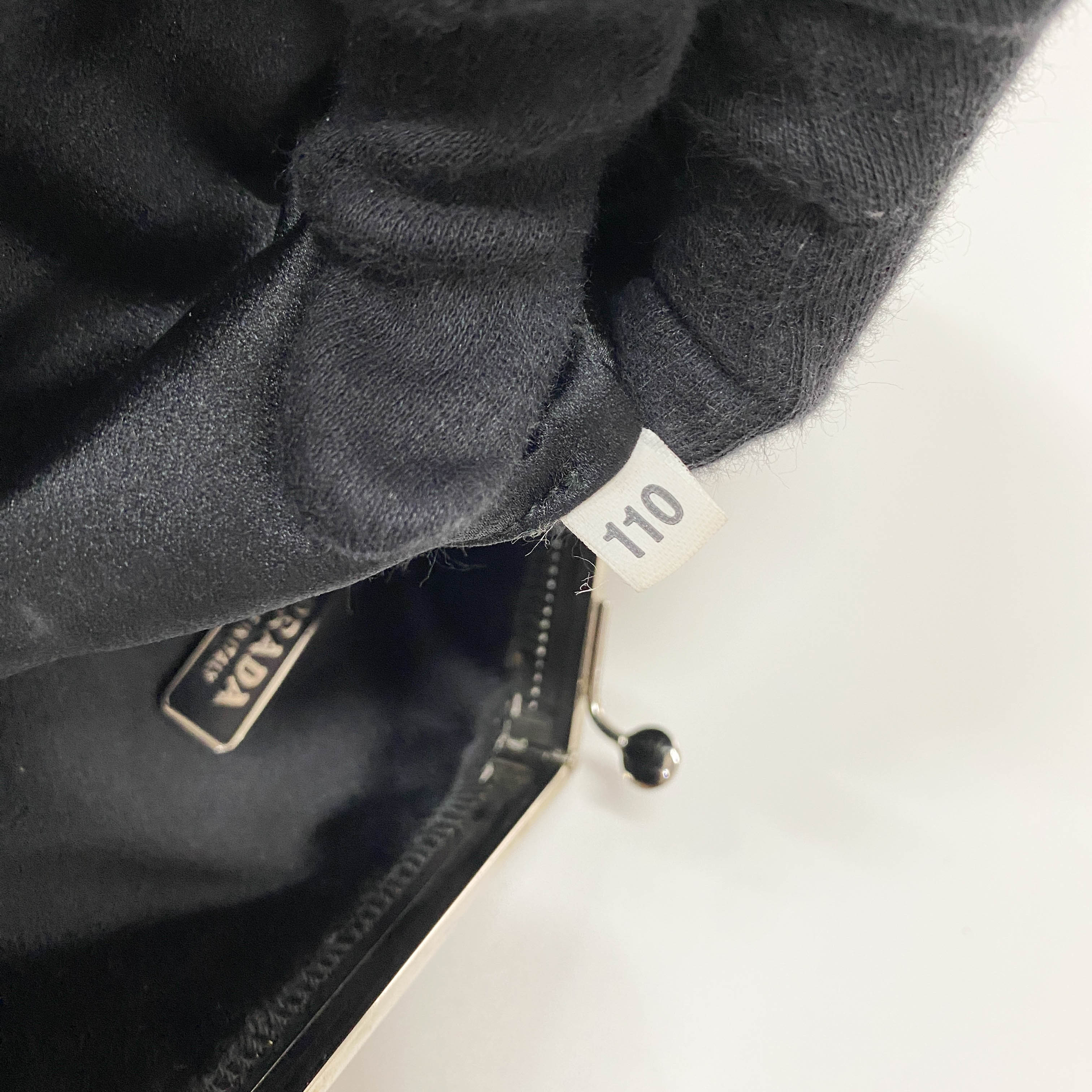 Circle Print Chain Shoulder Bag