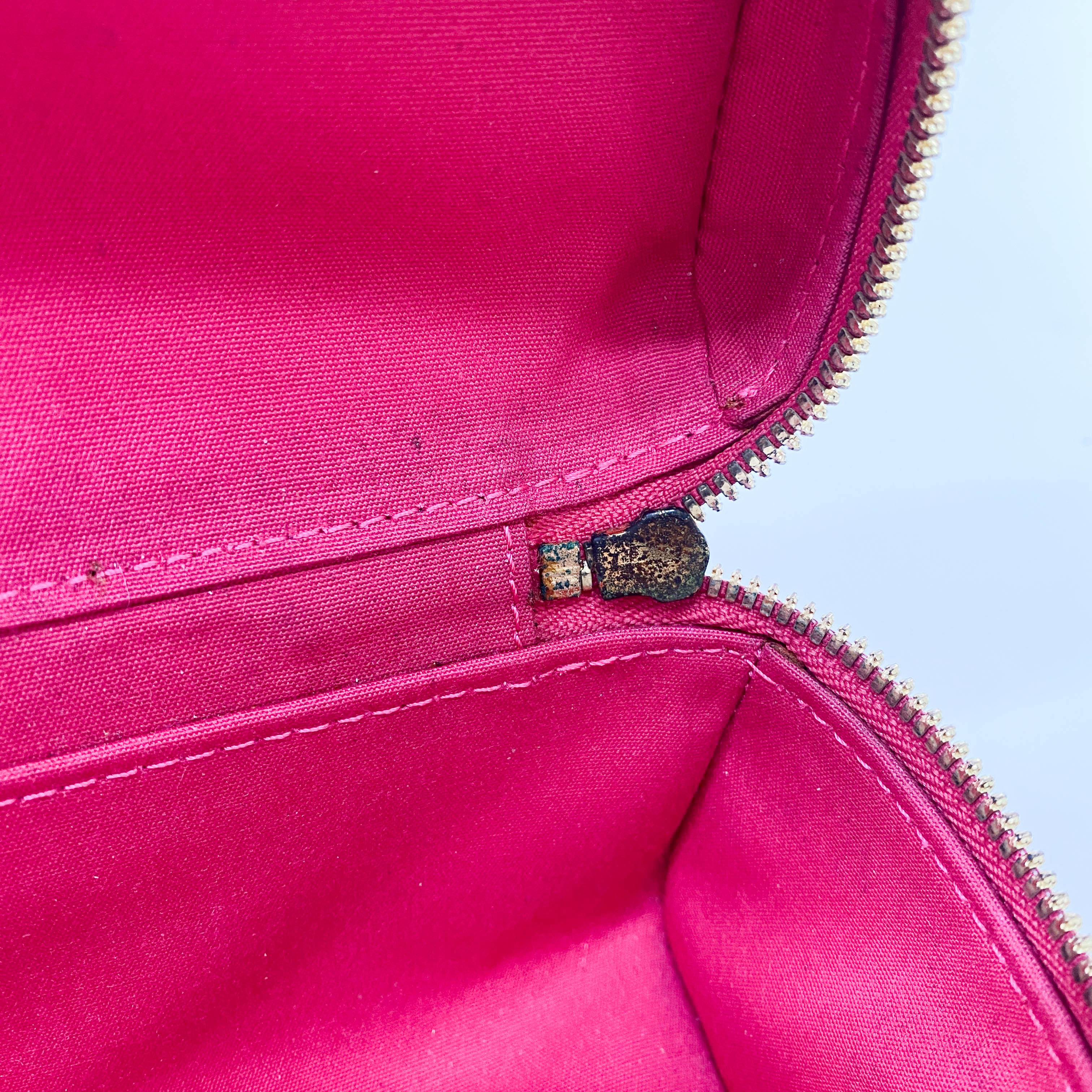 Vernis Sullivan Pink Horizontal PM Bag