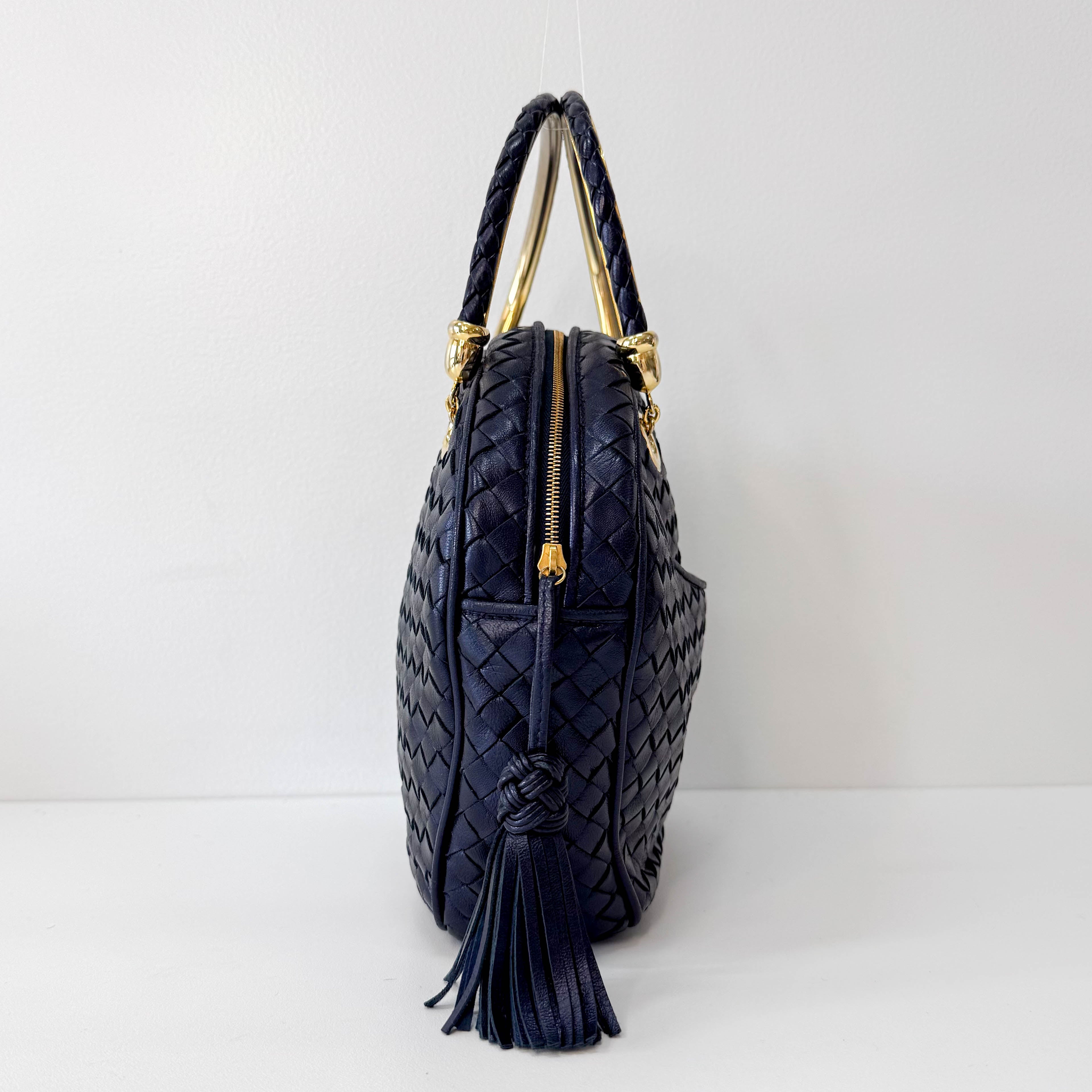 Intrecciato Round Handle Bag