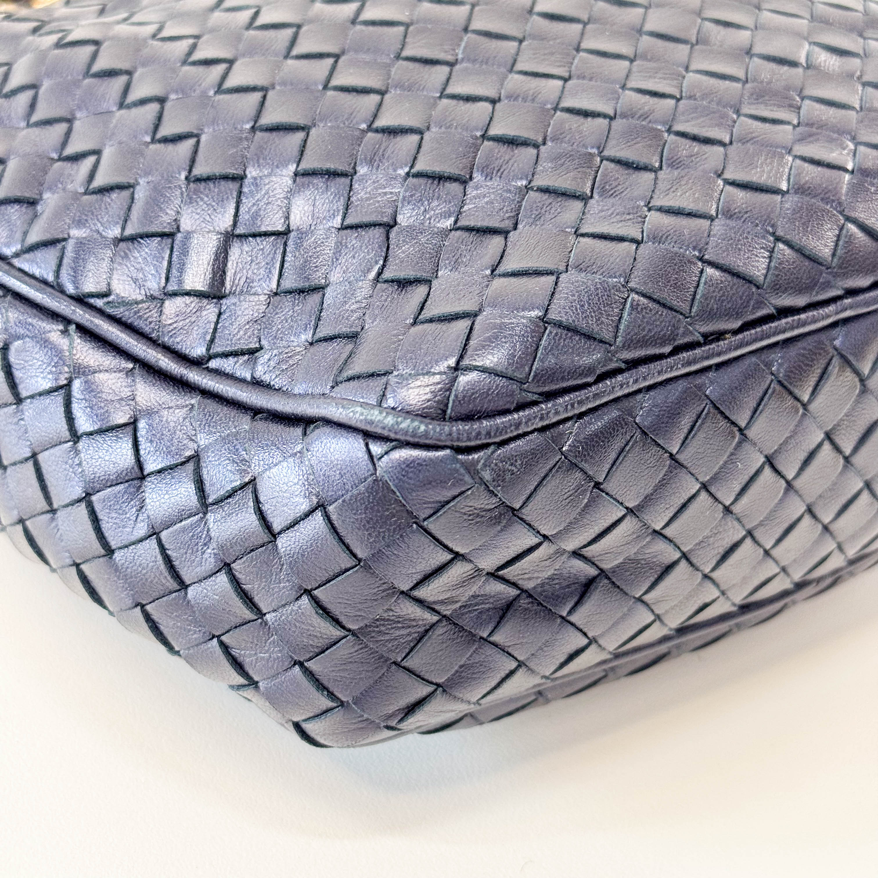 Intrecciato Round Handle Bag