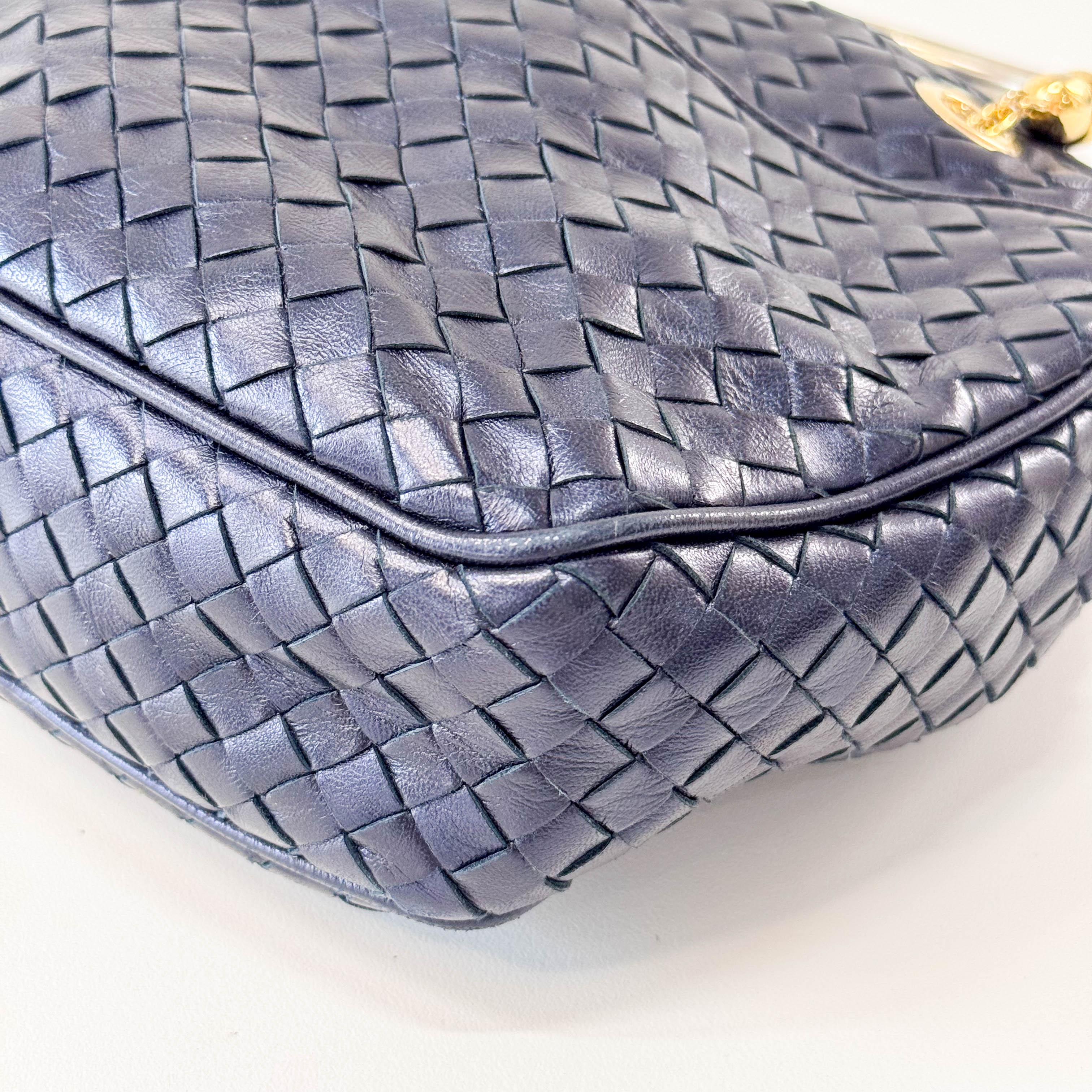 Intrecciato Round Handle Bag