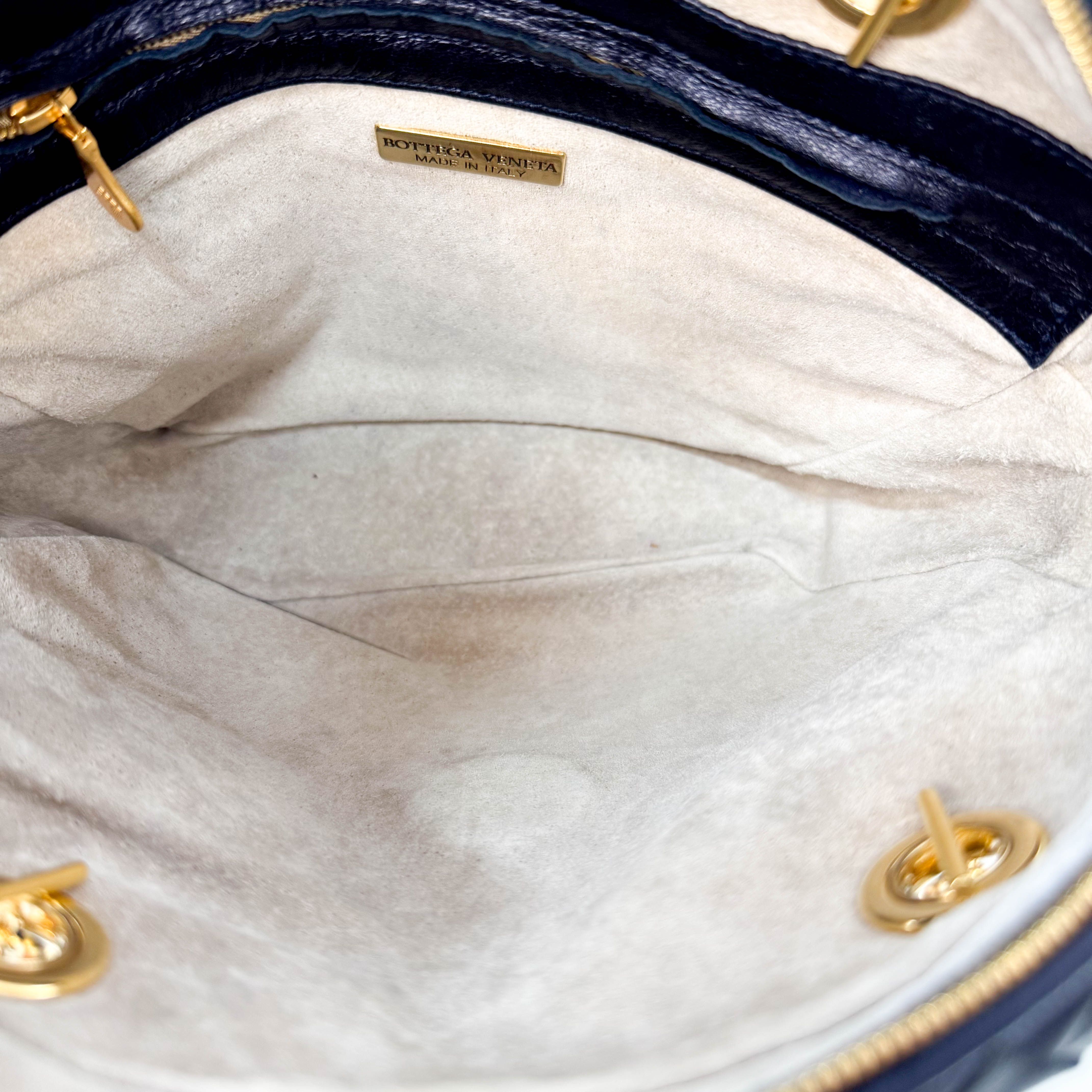 Intrecciato Round Handle Bag