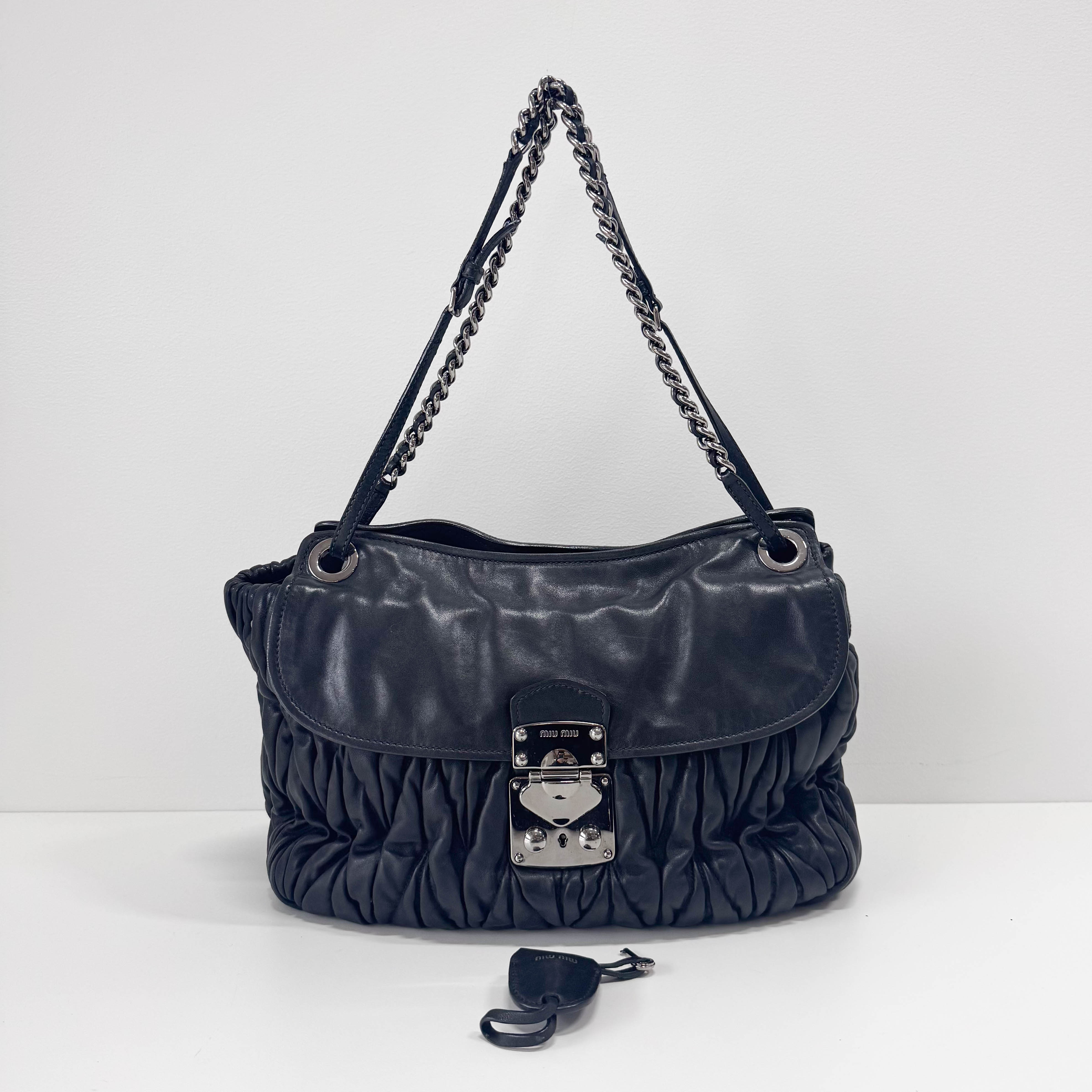 Matelassé Black Leather Shoulder Bag