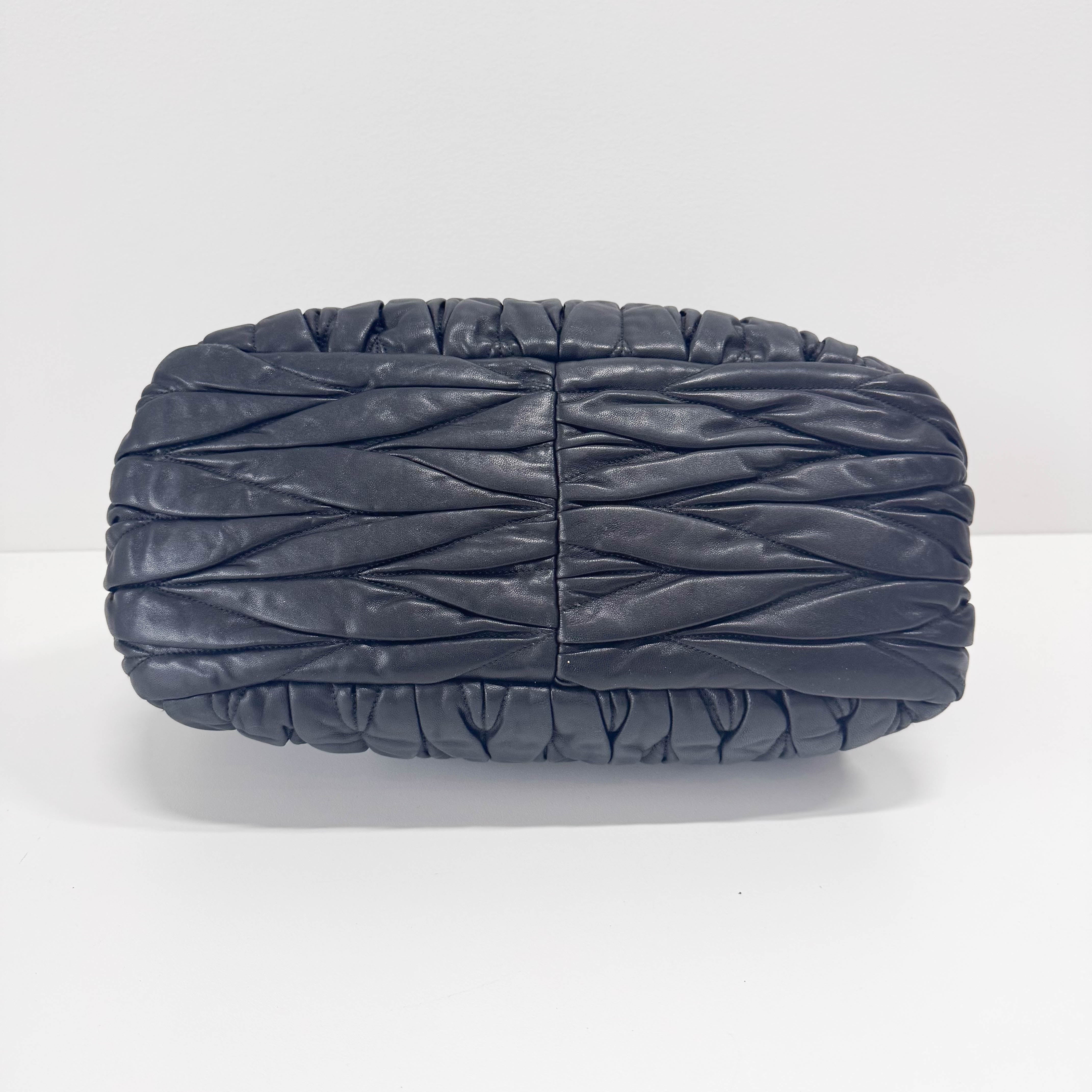 Matelassé Black Leather Shoulder Bag