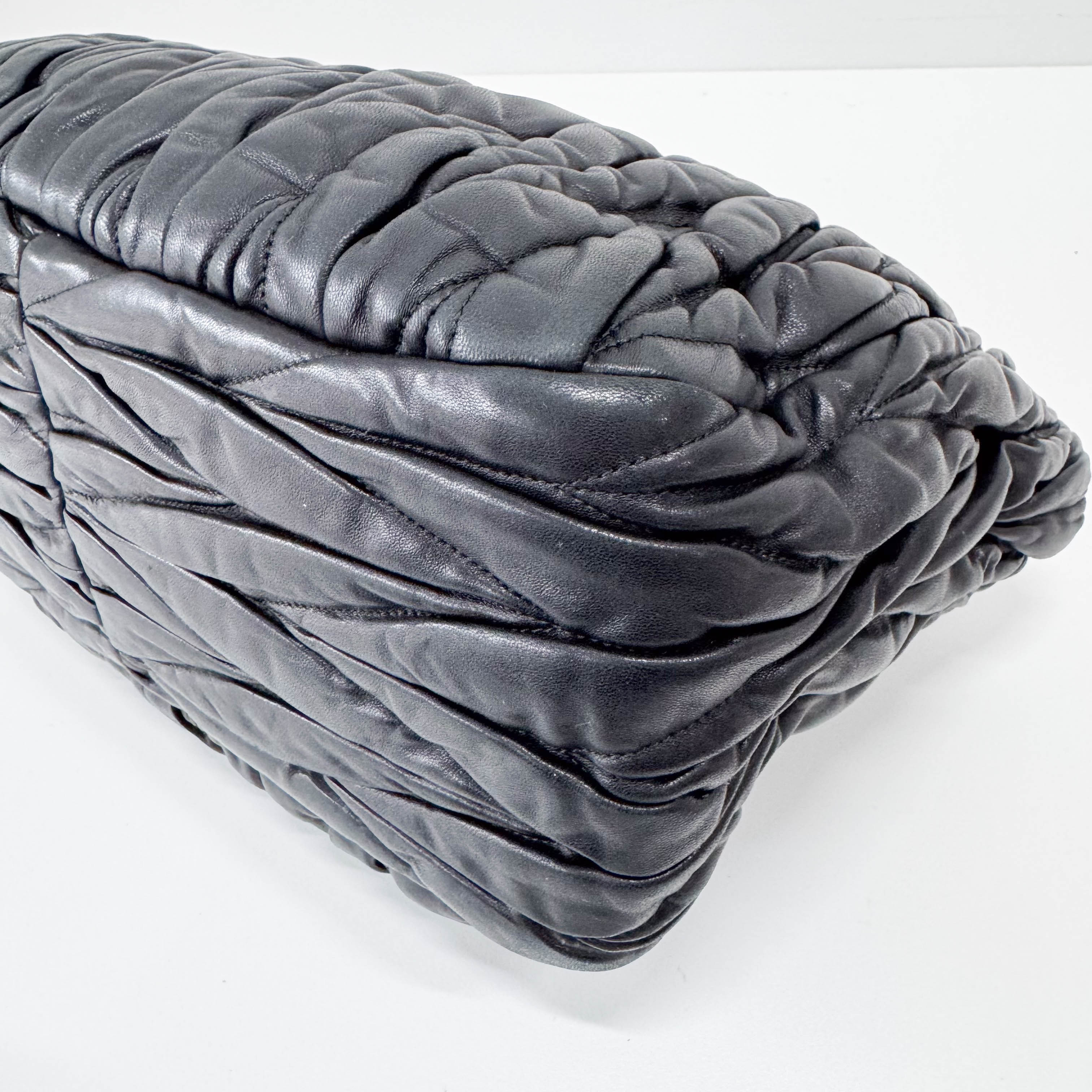 Matelassé Black Leather Shoulder Bag