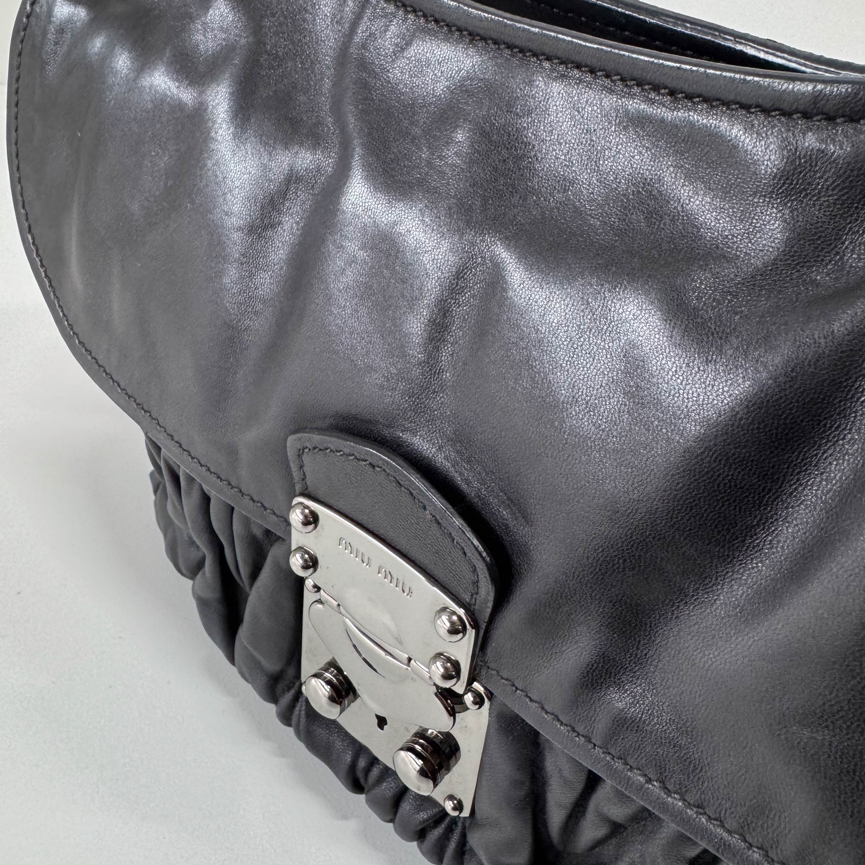Matelassé Black Leather Shoulder Bag
