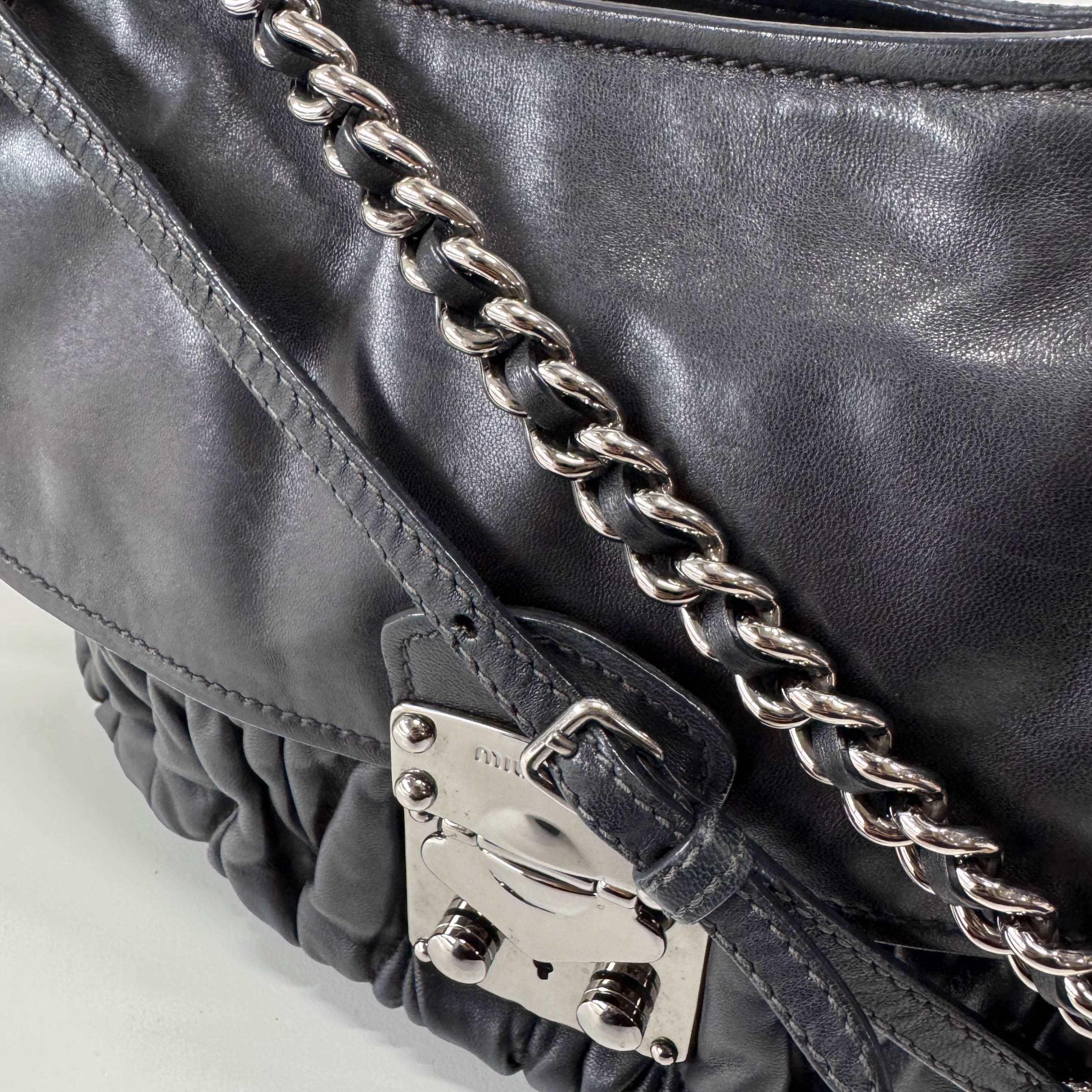 Matelassé Black Leather Shoulder Bag