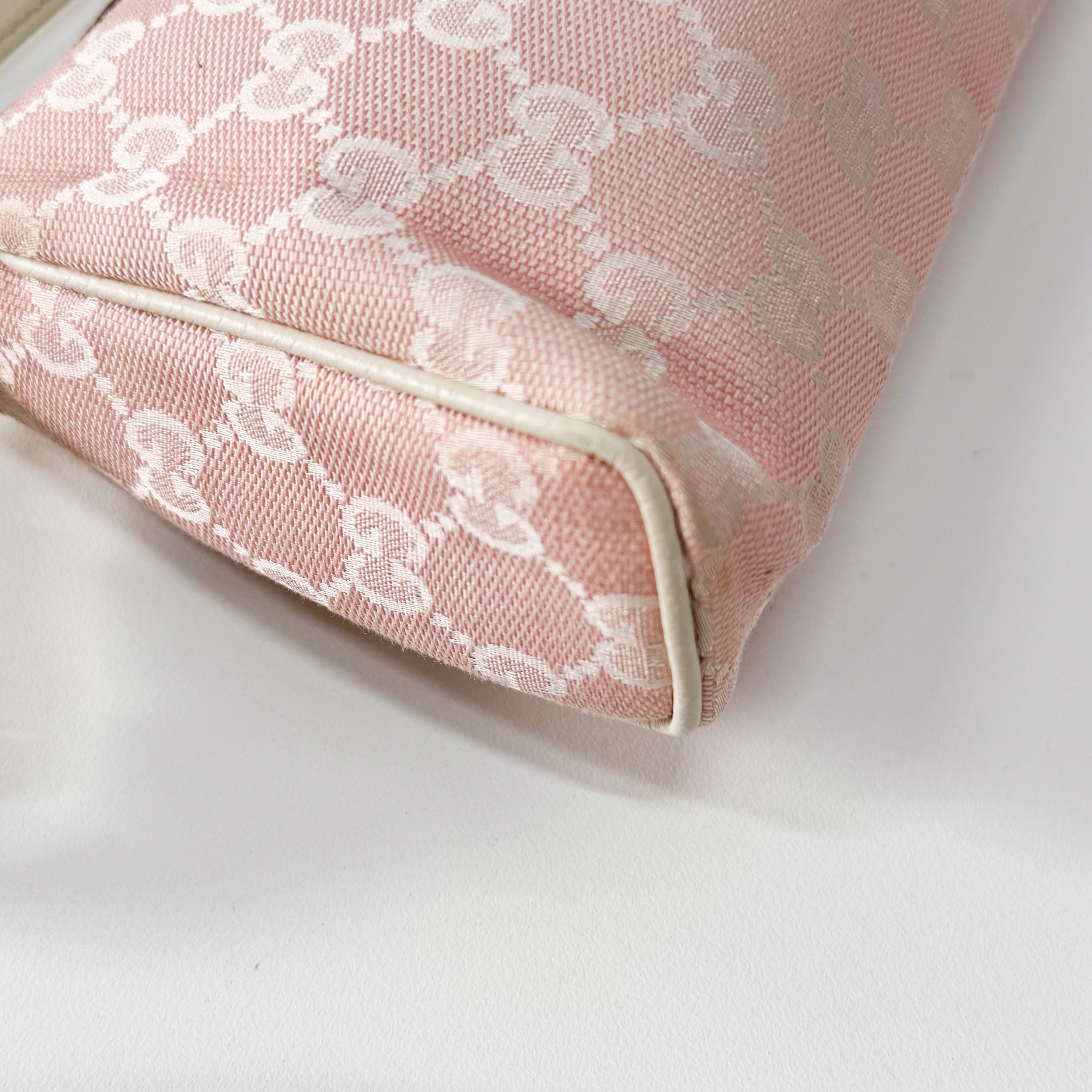 GG Canvas Pink Accessory Pouch Shoulder Bag