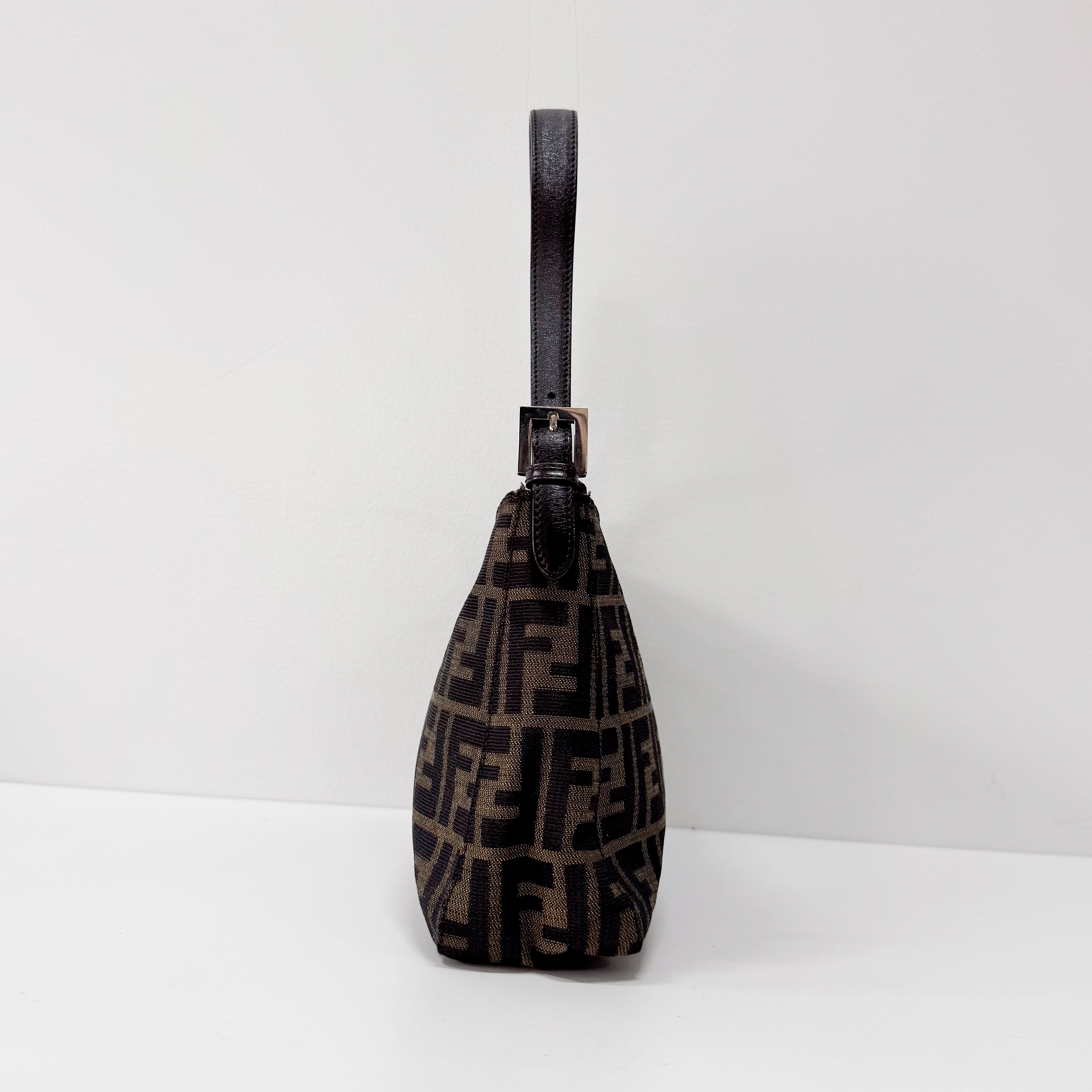 Zucca Brown Canvas Shoulder Bag