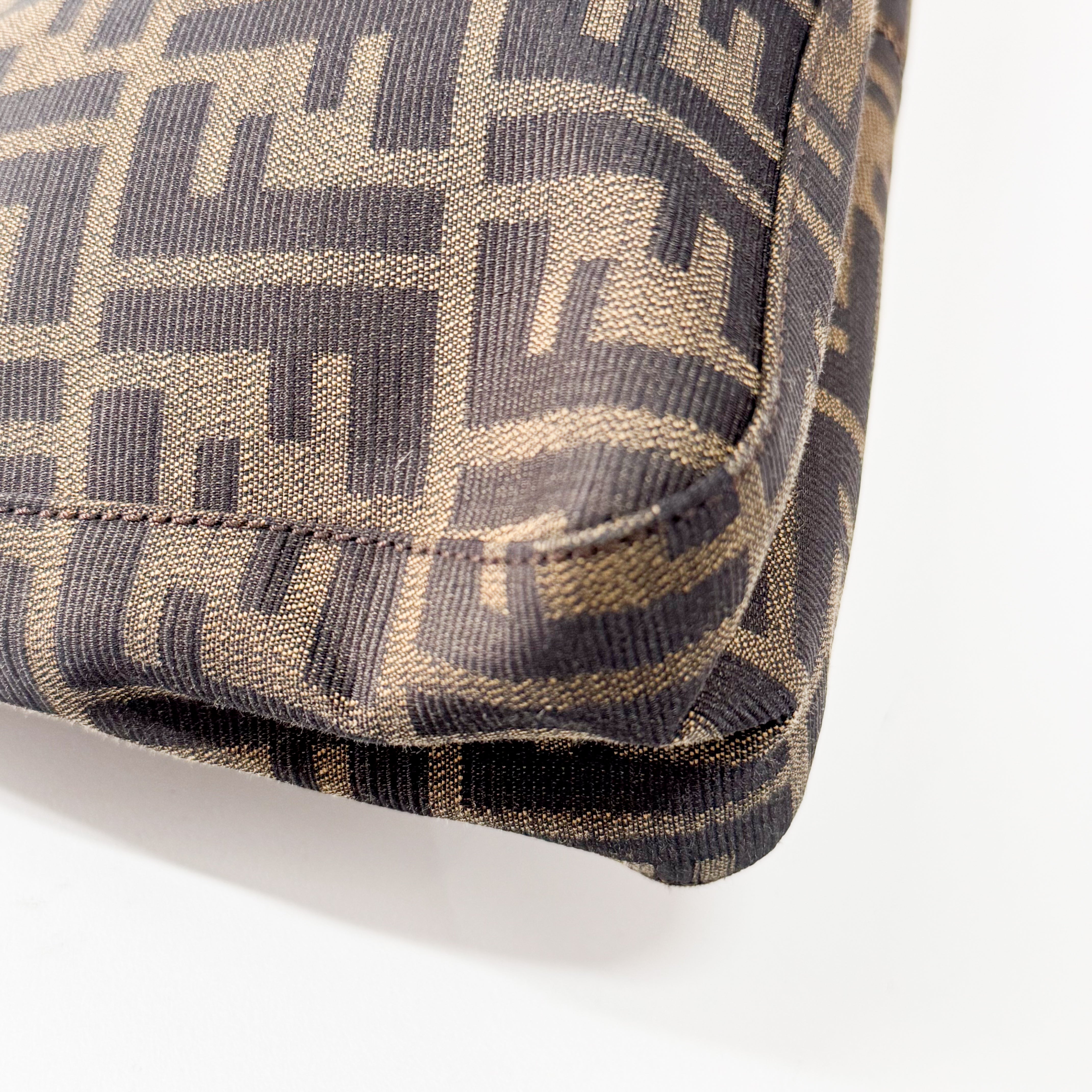 Zucca Brown Canvas Shoulder Bag