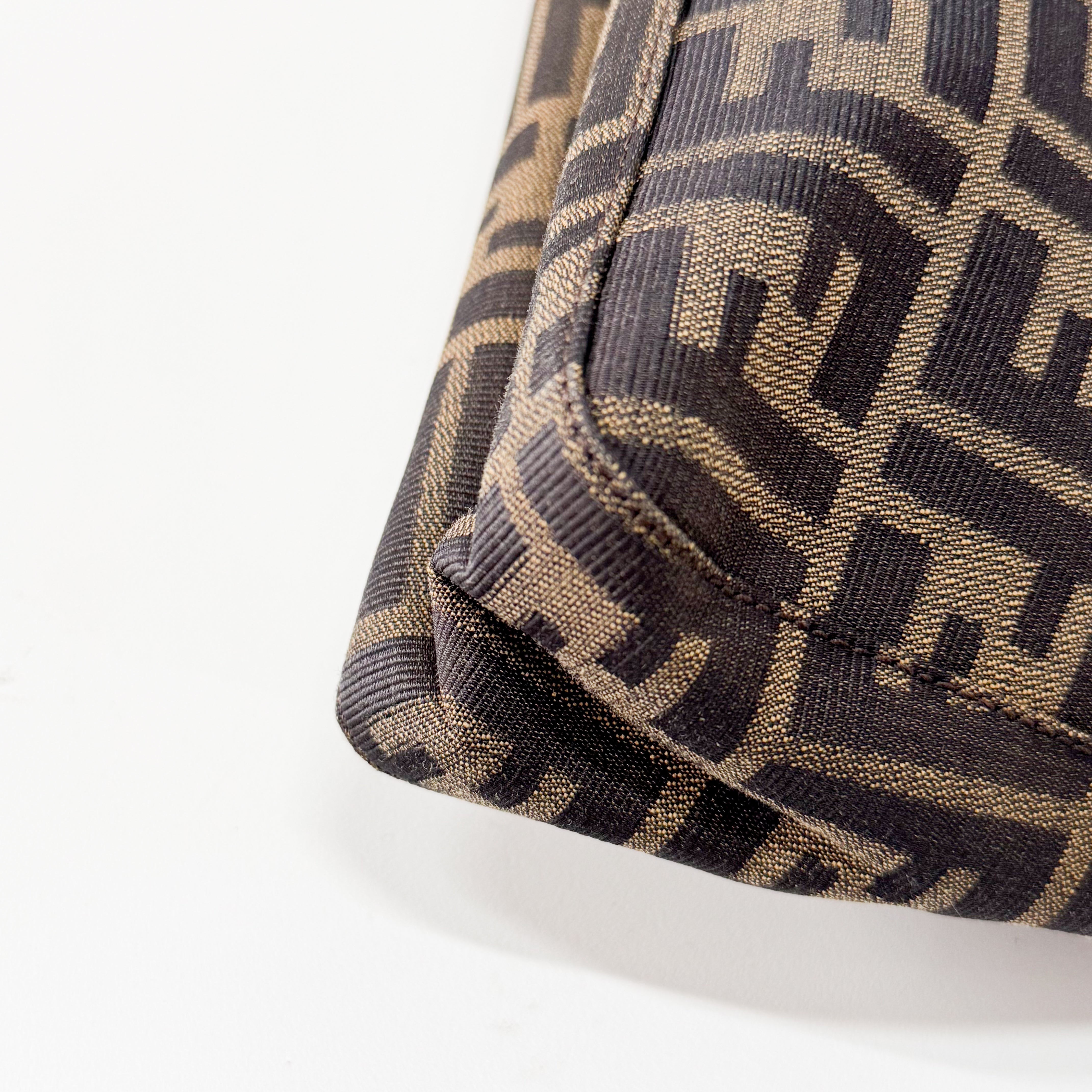 Zucca Brown Canvas Shoulder Bag