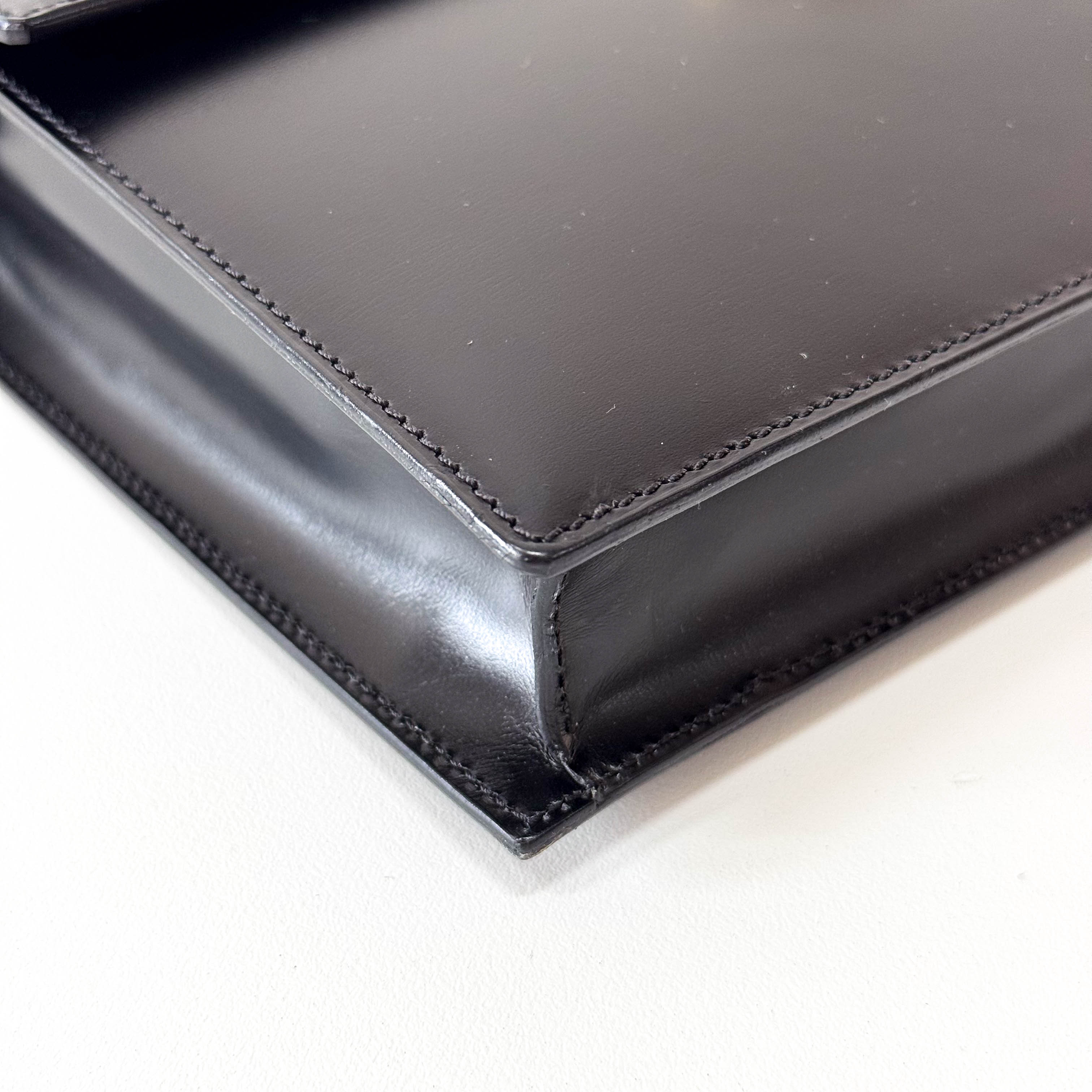 Panthère Black Leather Shoulder Bag