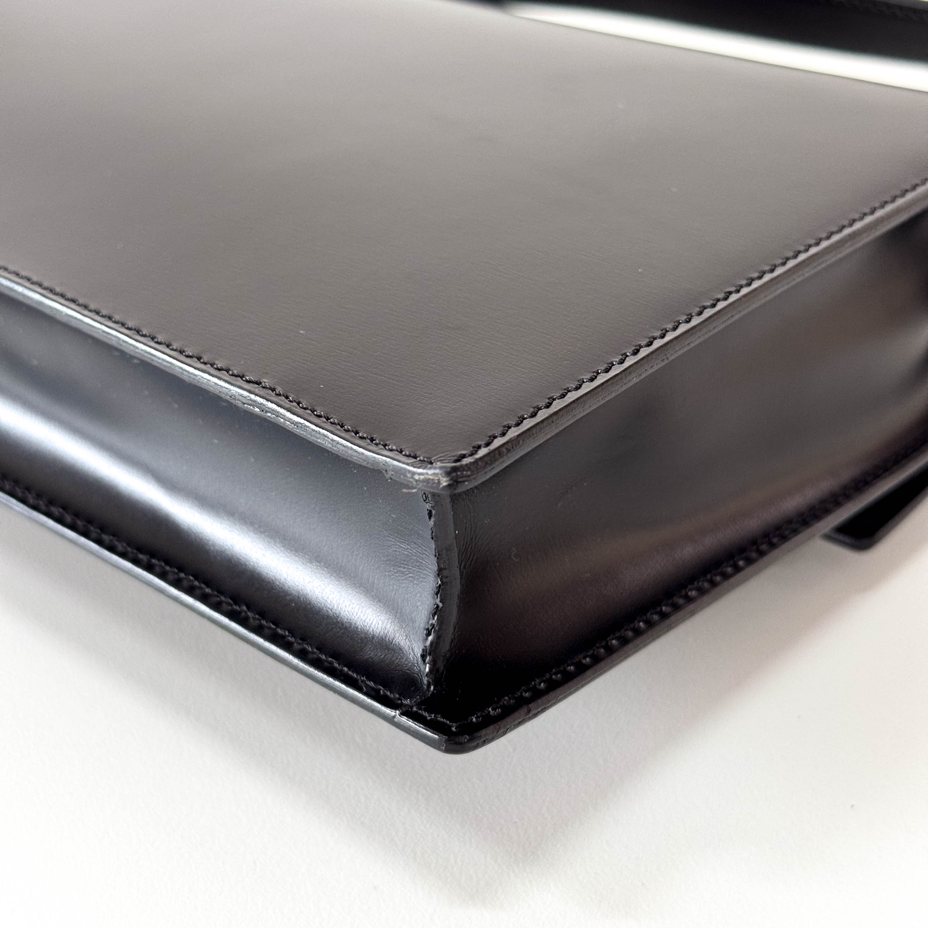 Panthère Black Leather Shoulder Bag