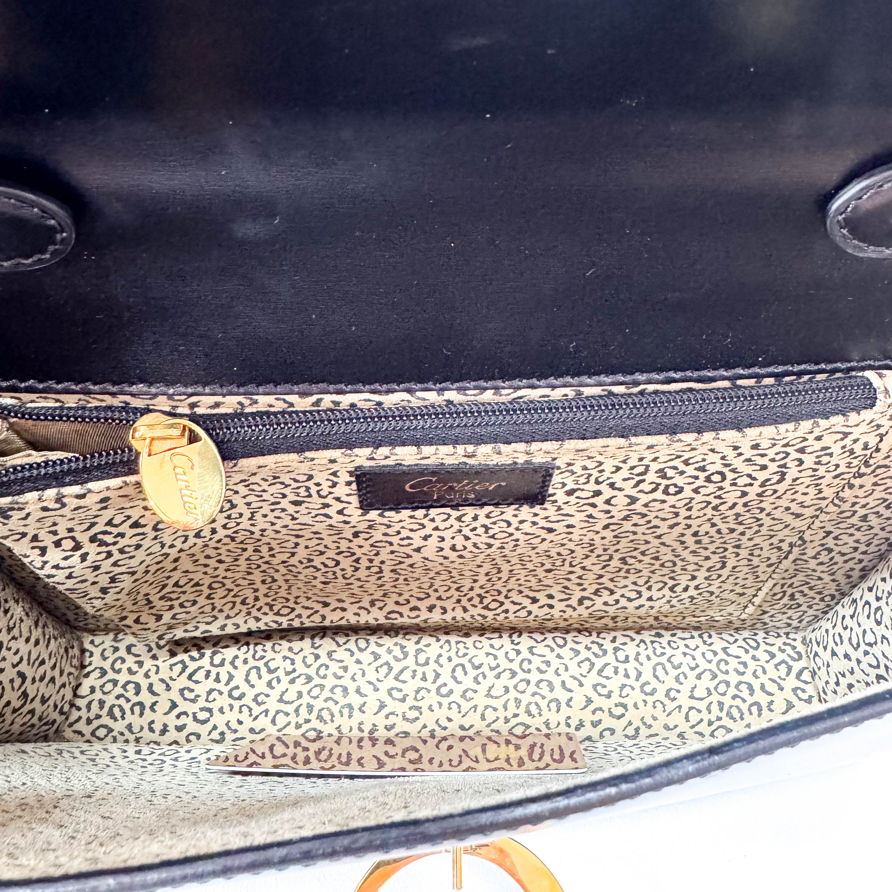 Panthère Black Leather Shoulder Bag