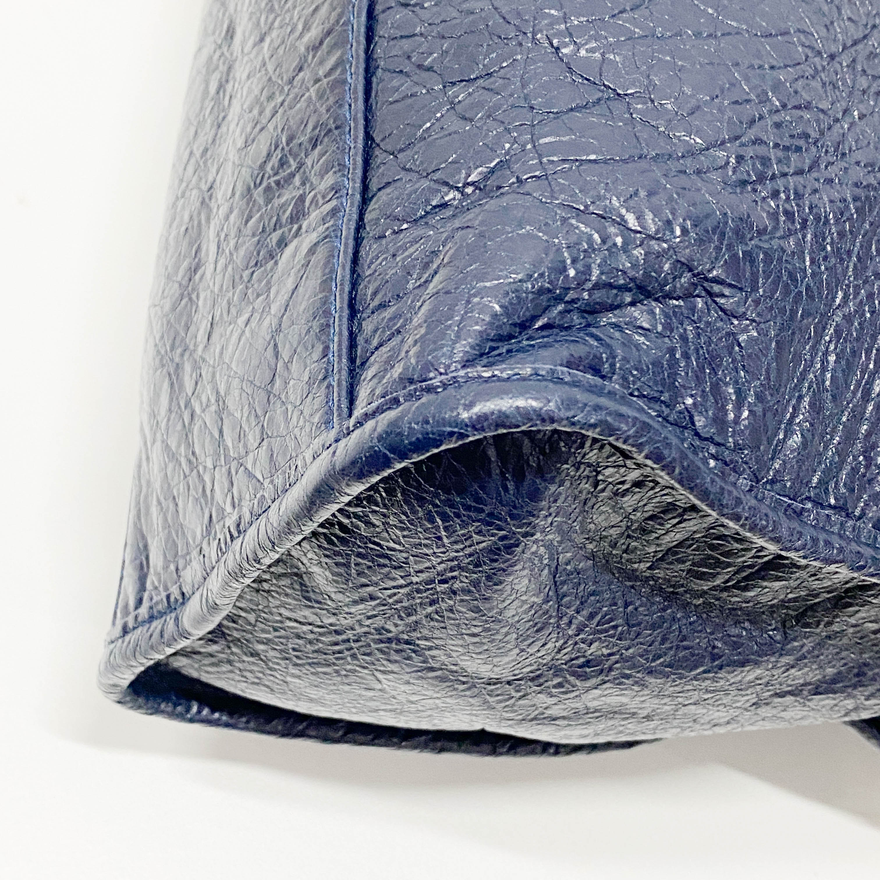 The Giant City 12 Navy Grain Calfskin Two Way Bag