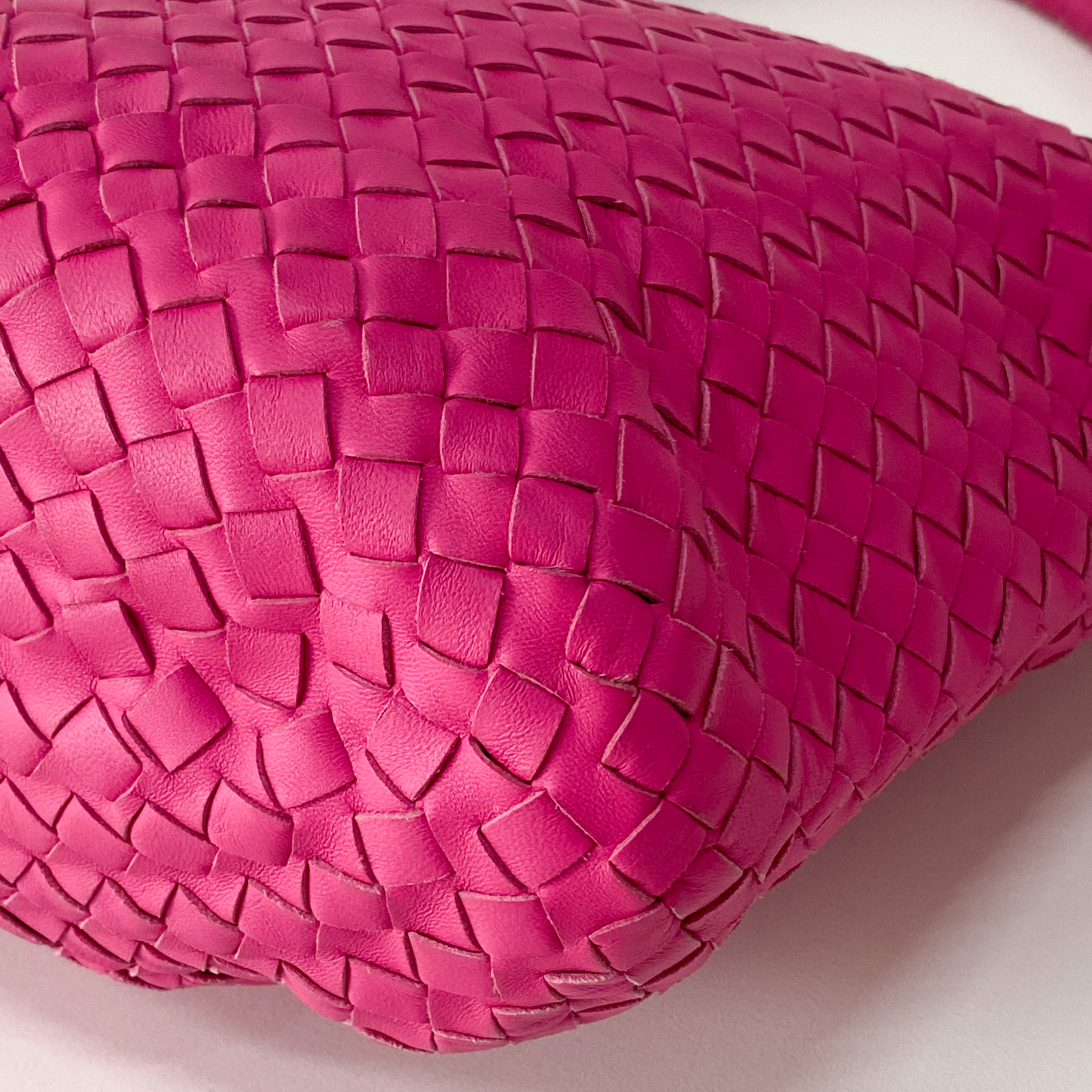 Pink Leather Intrecciato